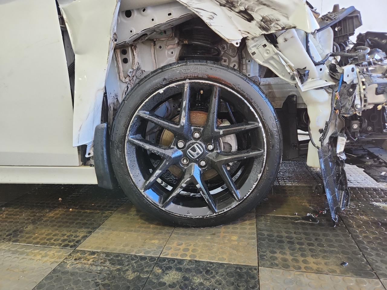 2022 Honda Civic Sport White vin: 2HGFE2F57NH517522 Damage: Right Front Wheel, Curb Rash, > 12 Inches