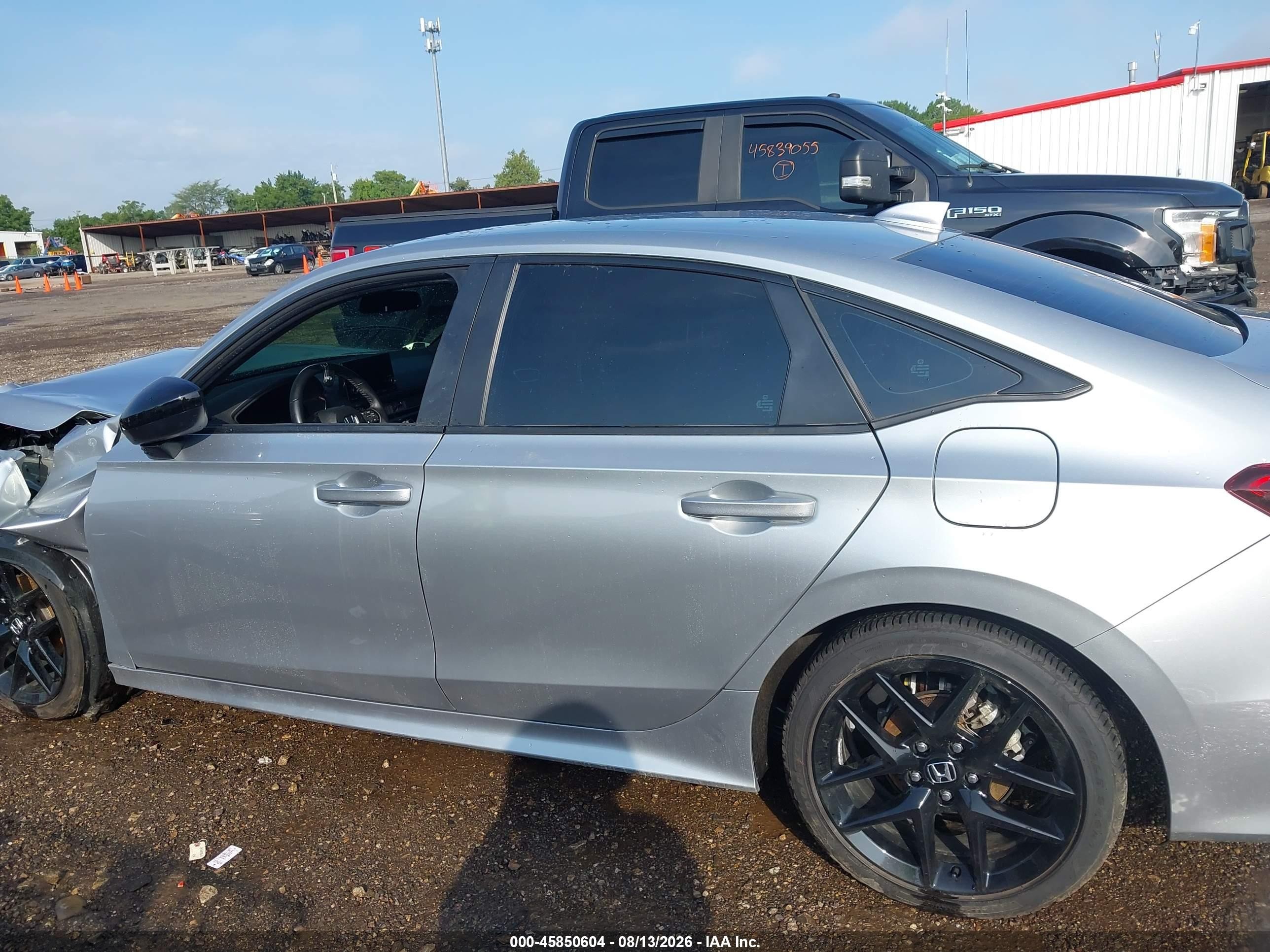 2025 Honda Civic Sport Silver vin: 2HGFE2F57SH532677