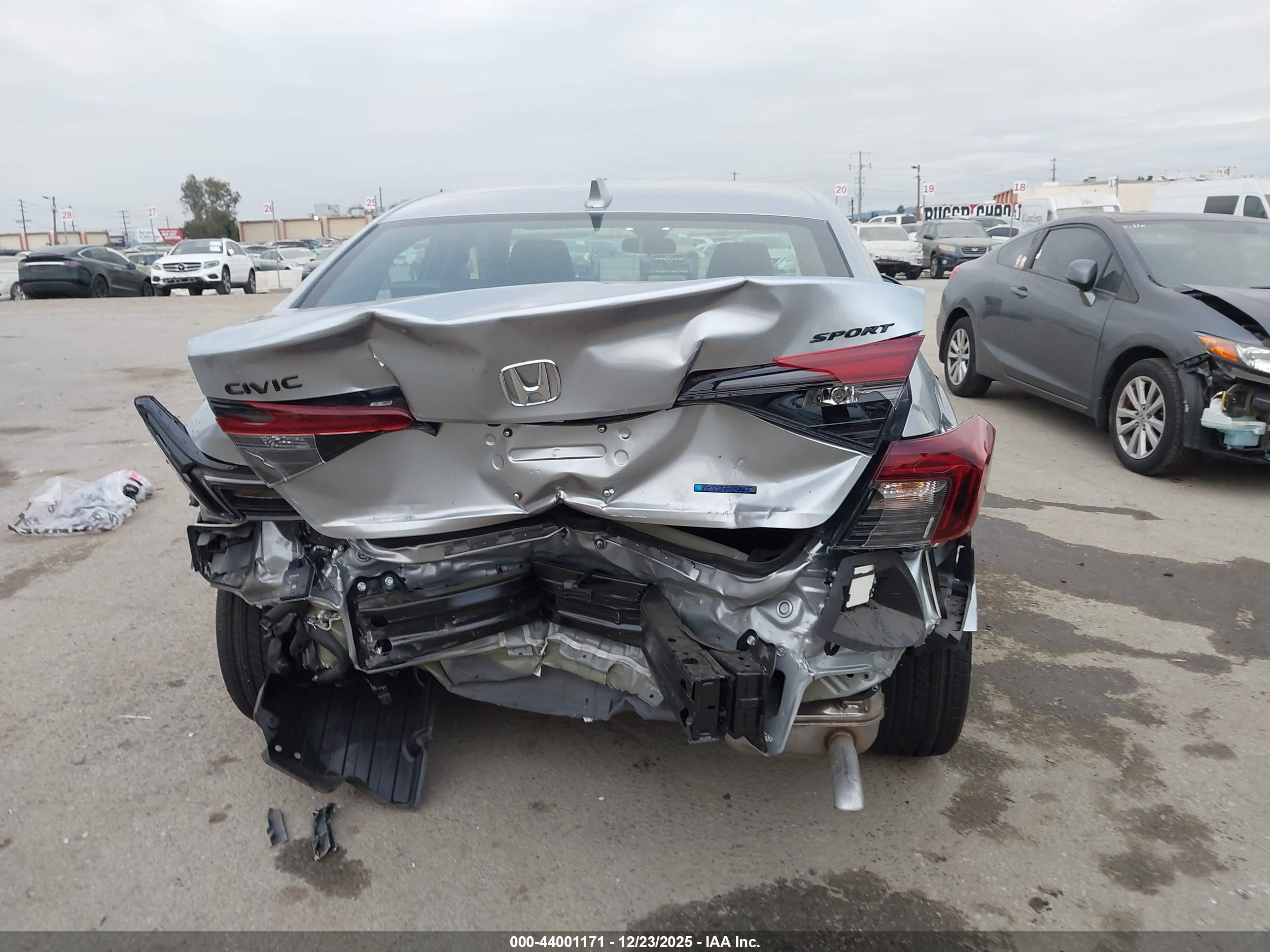 2026 Honda Civic Hybrid Sport/sport Touring Silver vin: 2HGFE4F81TH317917