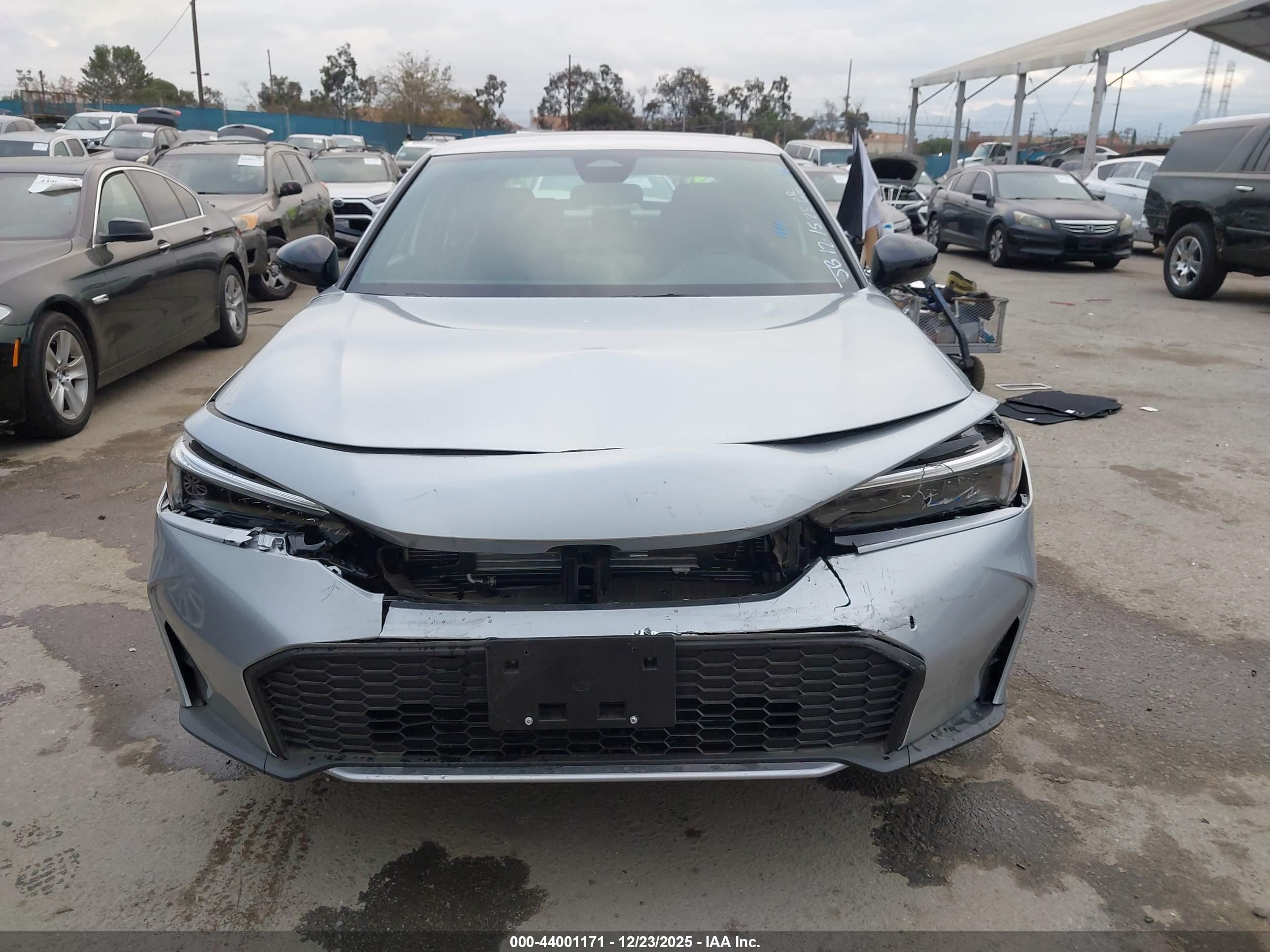 2026 Honda Civic Hybrid Sport/sport Touring Silver vin: 2HGFE4F81TH317917