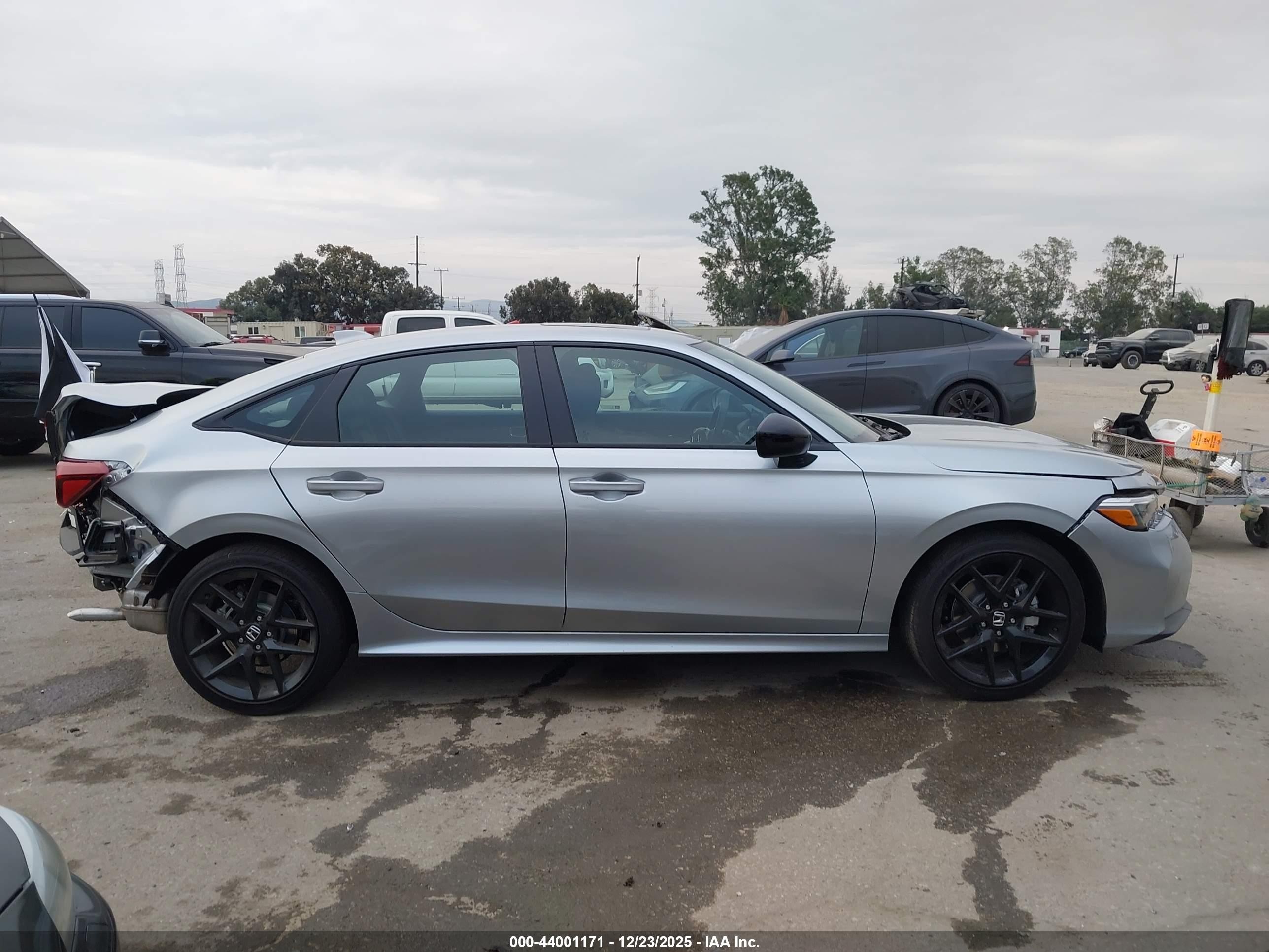 2026 Honda Civic Hybrid Sport/sport Touring Silver vin: 2HGFE4F81TH317917