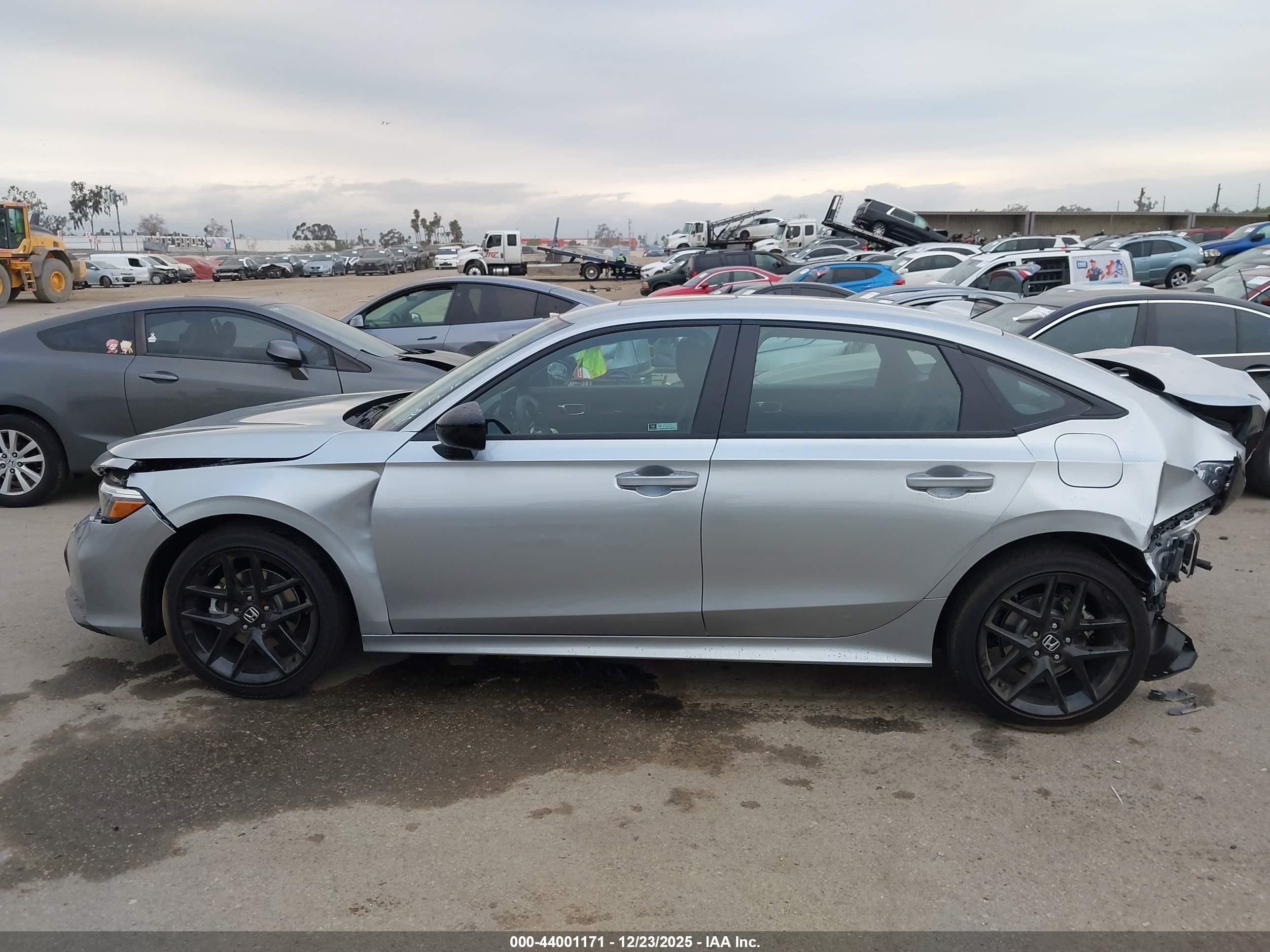 2026 Honda Civic Hybrid Sport/sport Touring Silver vin: 2HGFE4F81TH317917