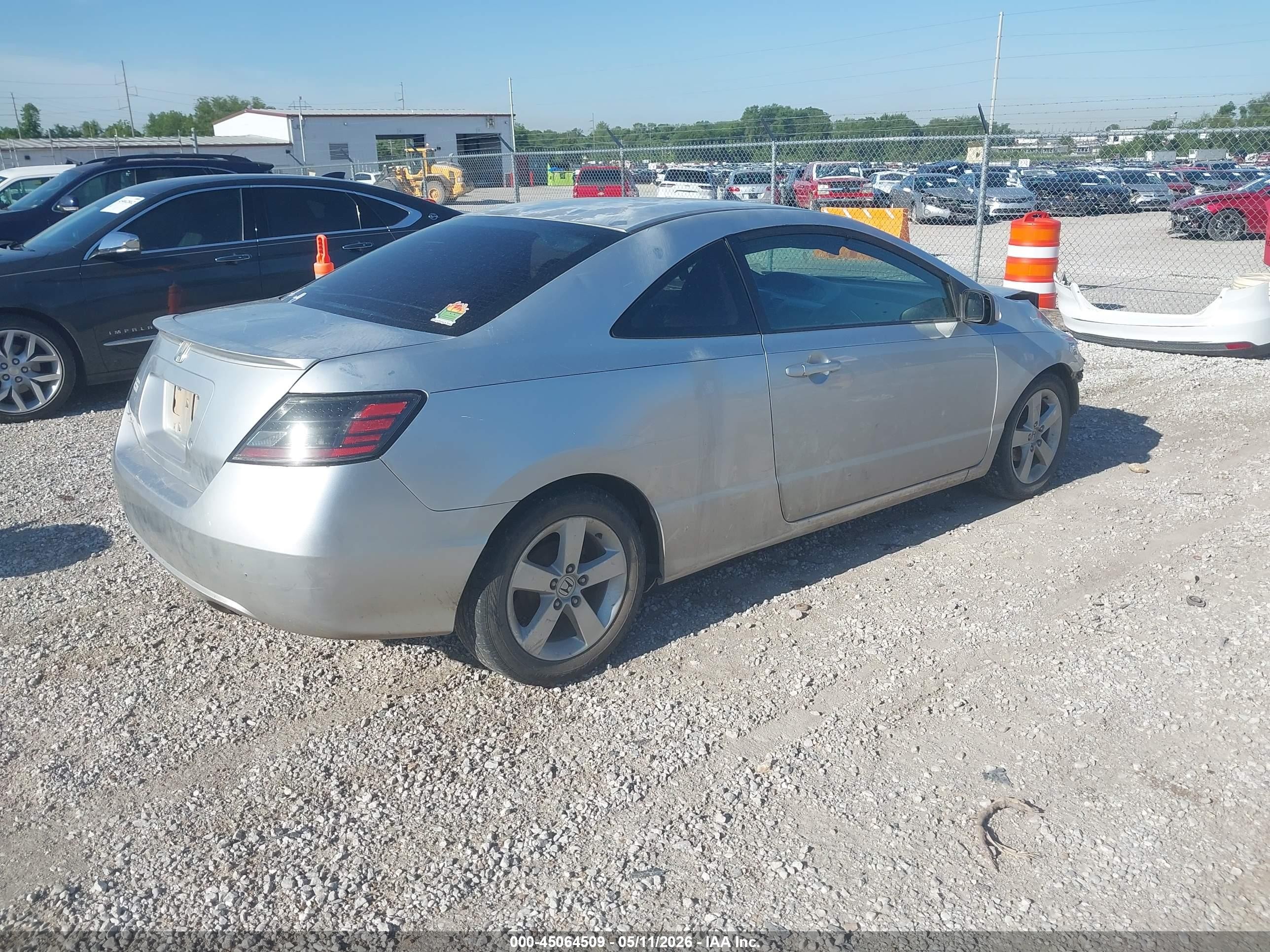 2008 Honda Civic Lx Silver vin: 2HGFG11658H525384