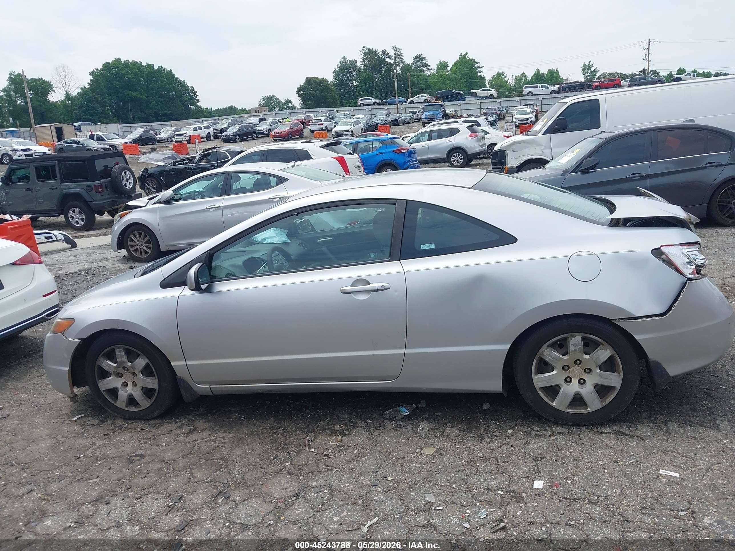 2008 Honda Civic Lx Серебряный vin: 2HGFG12608H521919