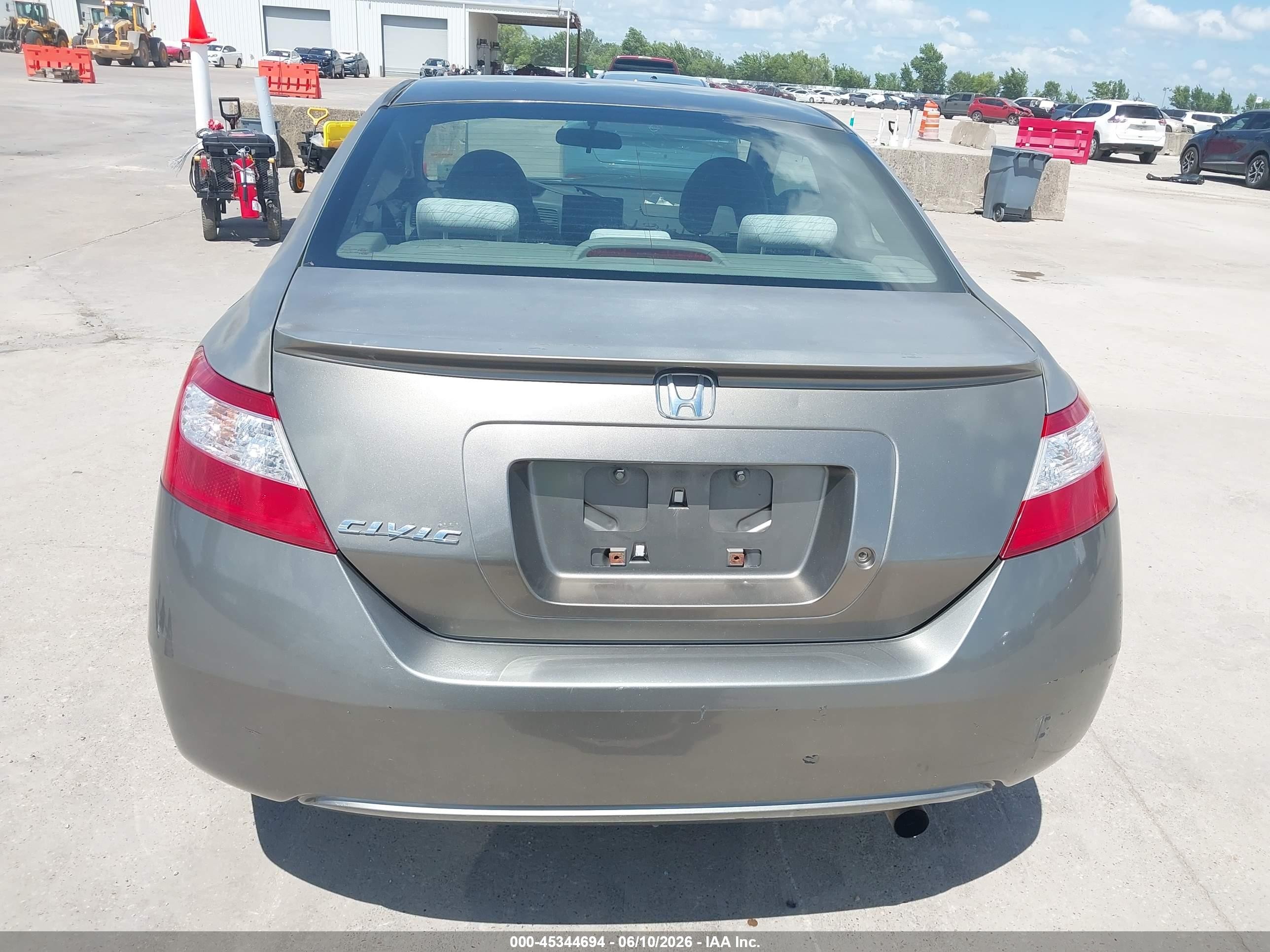 2007 Honda Civic Lx Pewter vin: 2HGFG12617H551722