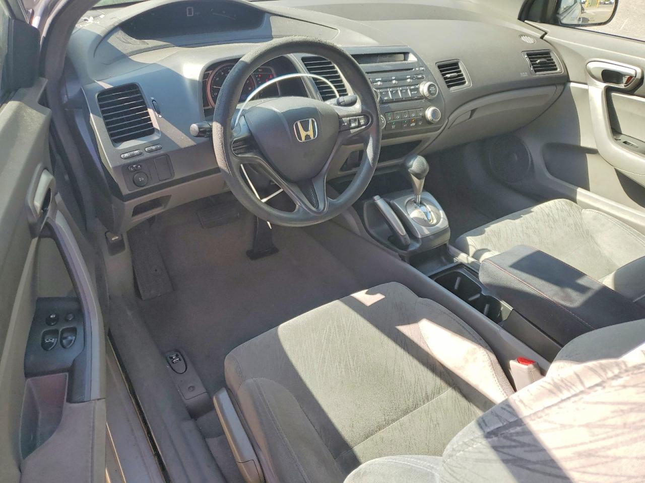 2008 Honda Civic Lx Silver vin: 2HGFG12618H576718