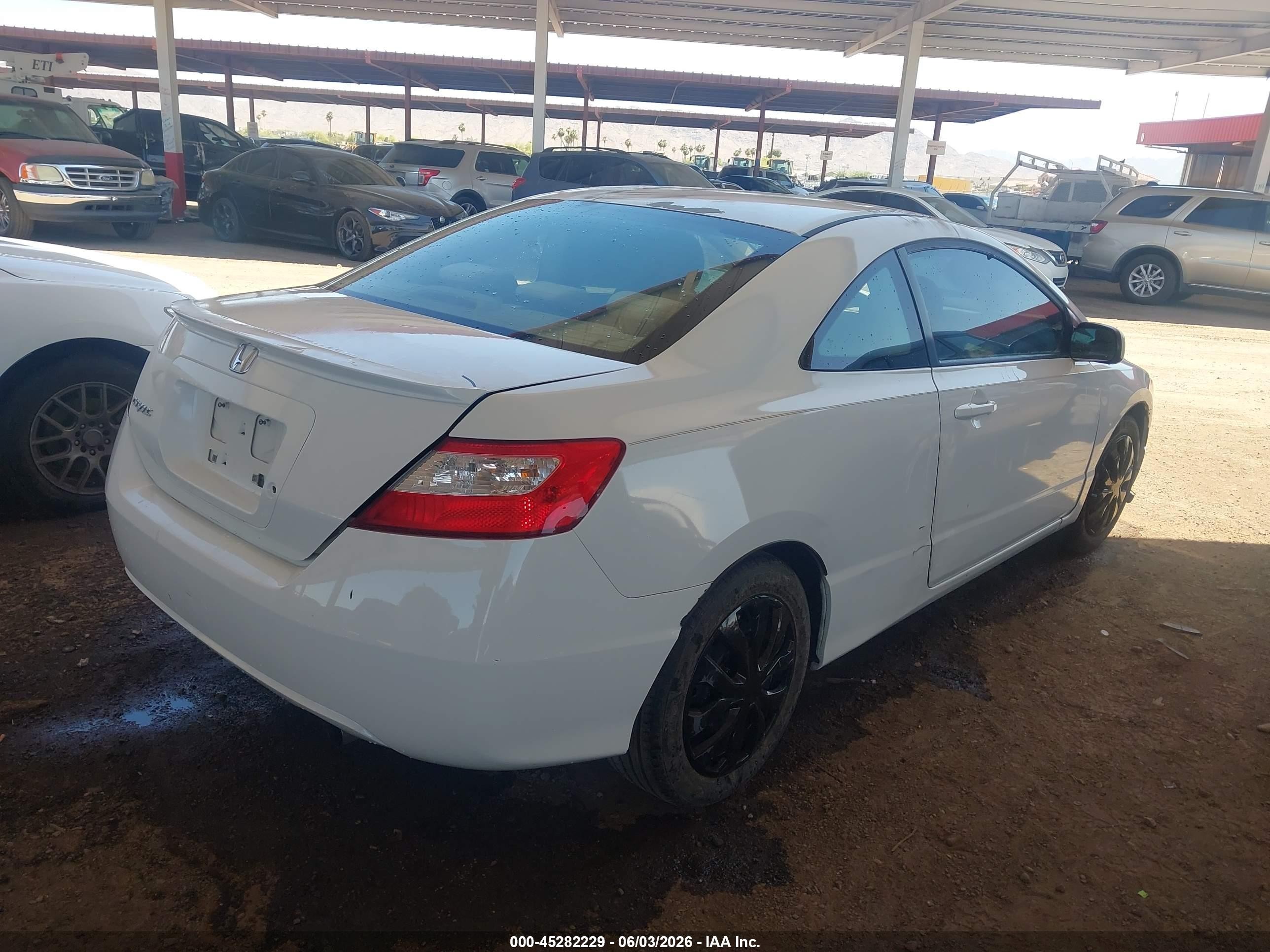 2007 Honda Civic Lx White vin: 2HGFG12627H536100