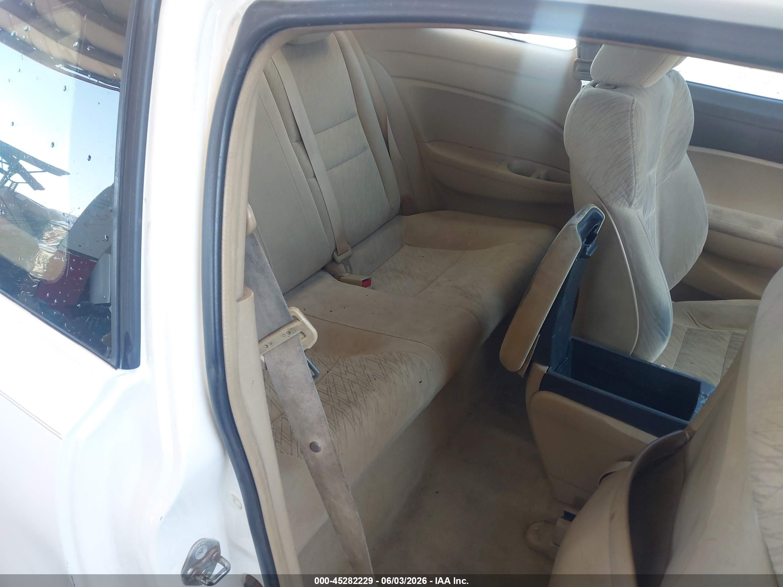 2007 Honda Civic Lx White vin: 2HGFG12627H536100