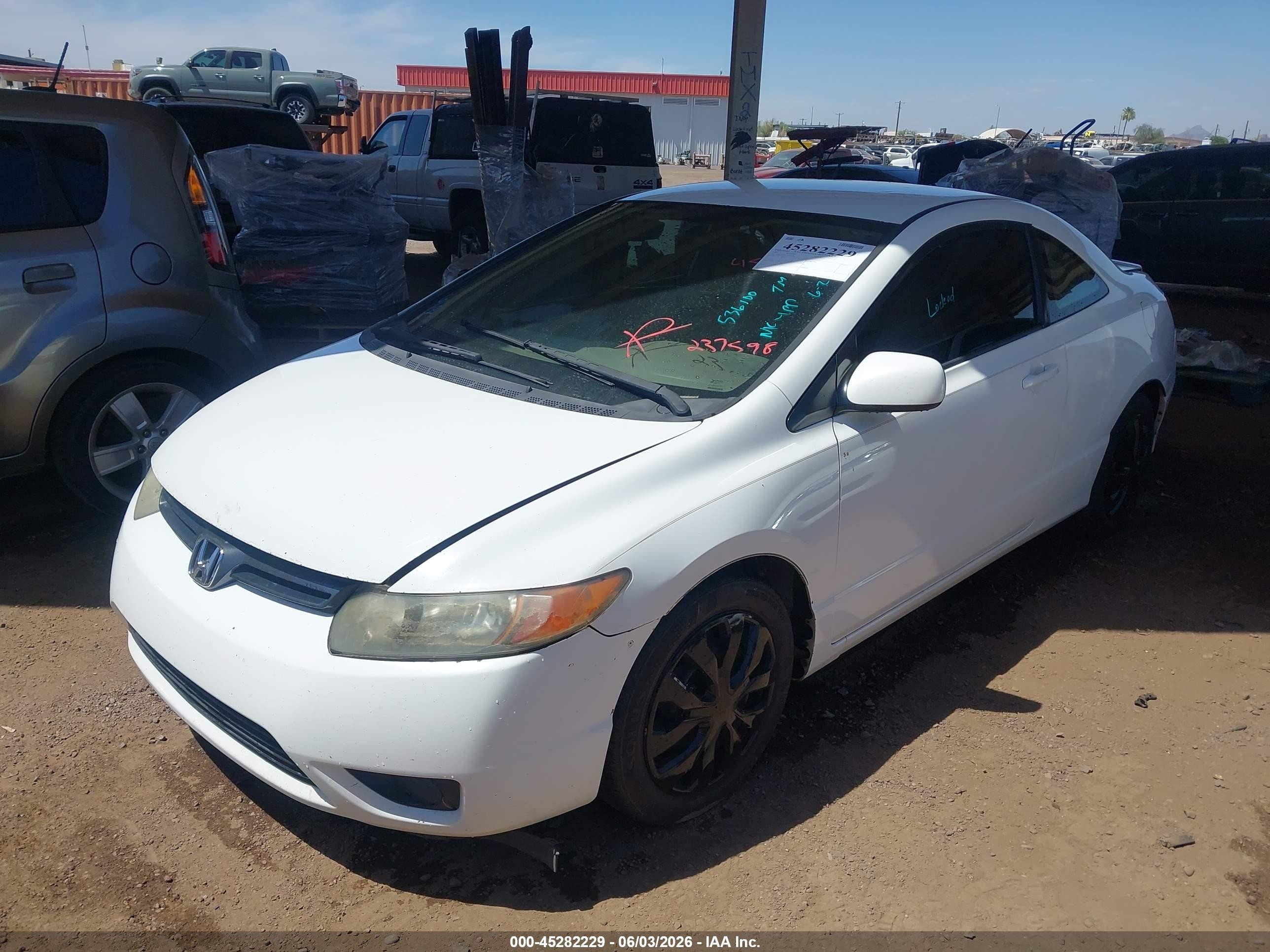 2007 Honda Civic Lx White vin: 2HGFG12627H536100