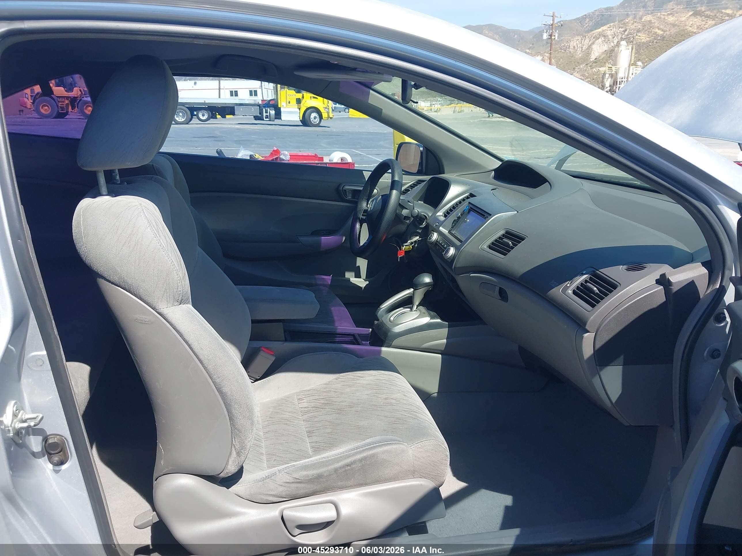 2008 Honda Civic Lx Silver vin: 2HGFG12628H575254
