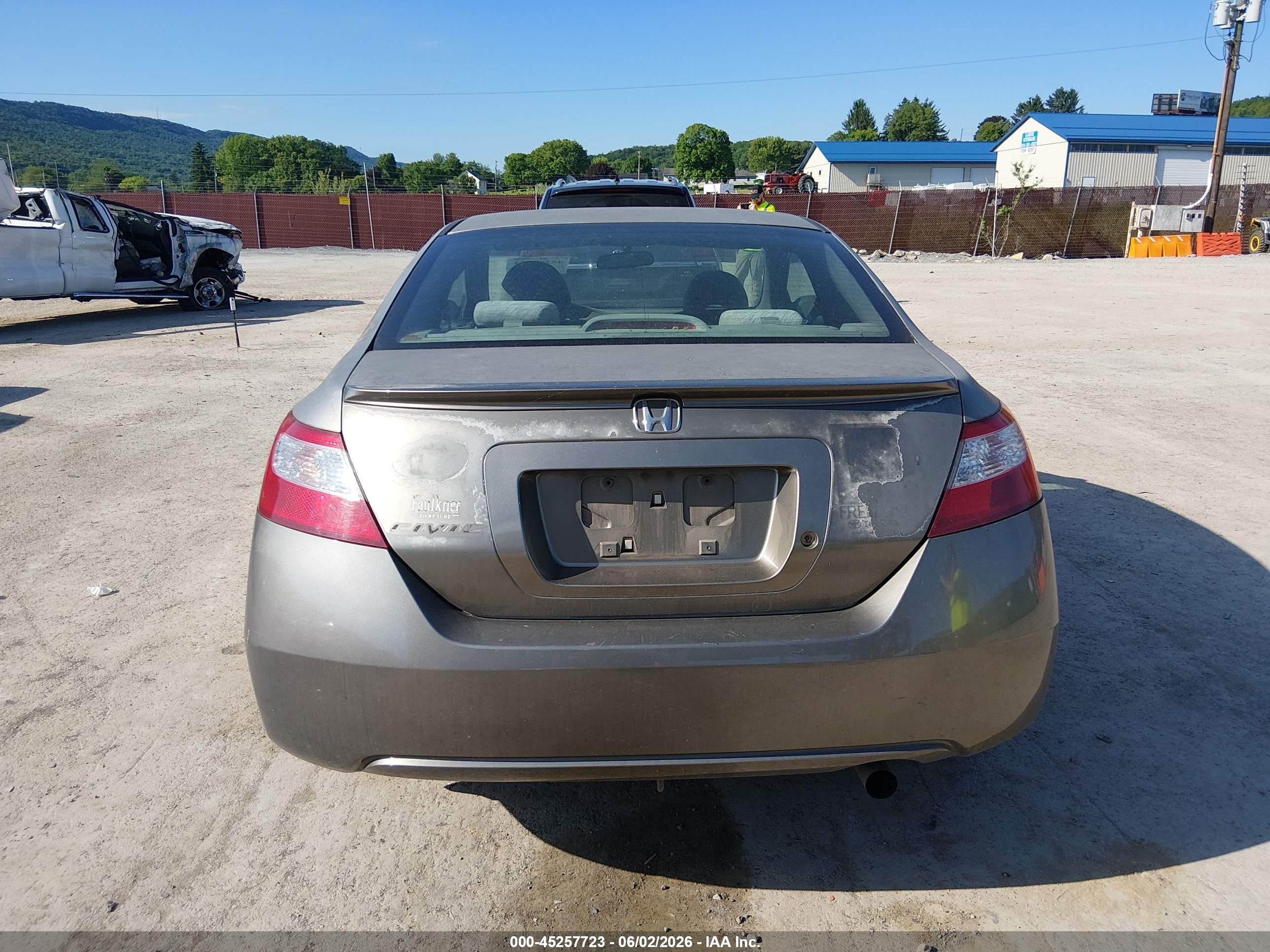 2008 Honda Civic Lx Gold vin: 2HGFG12648H527738