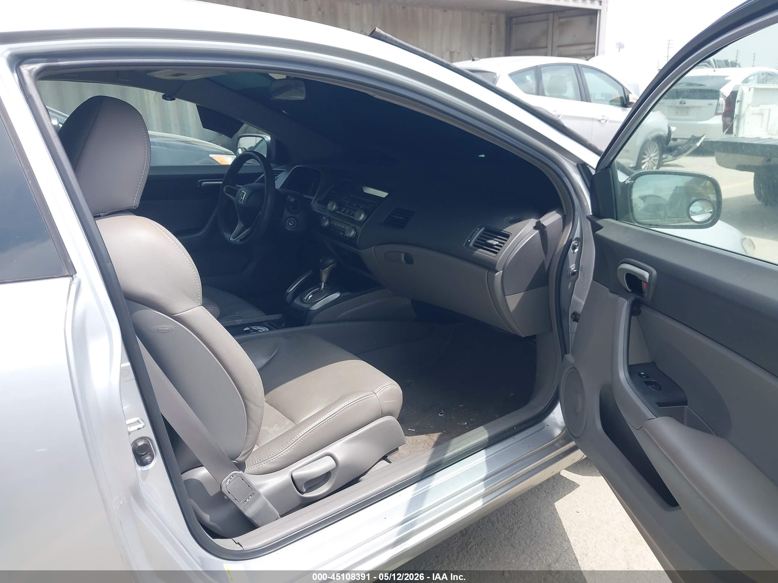 2009 Honda Civic Lx Серебряный vin: 2HGFG12649H500475