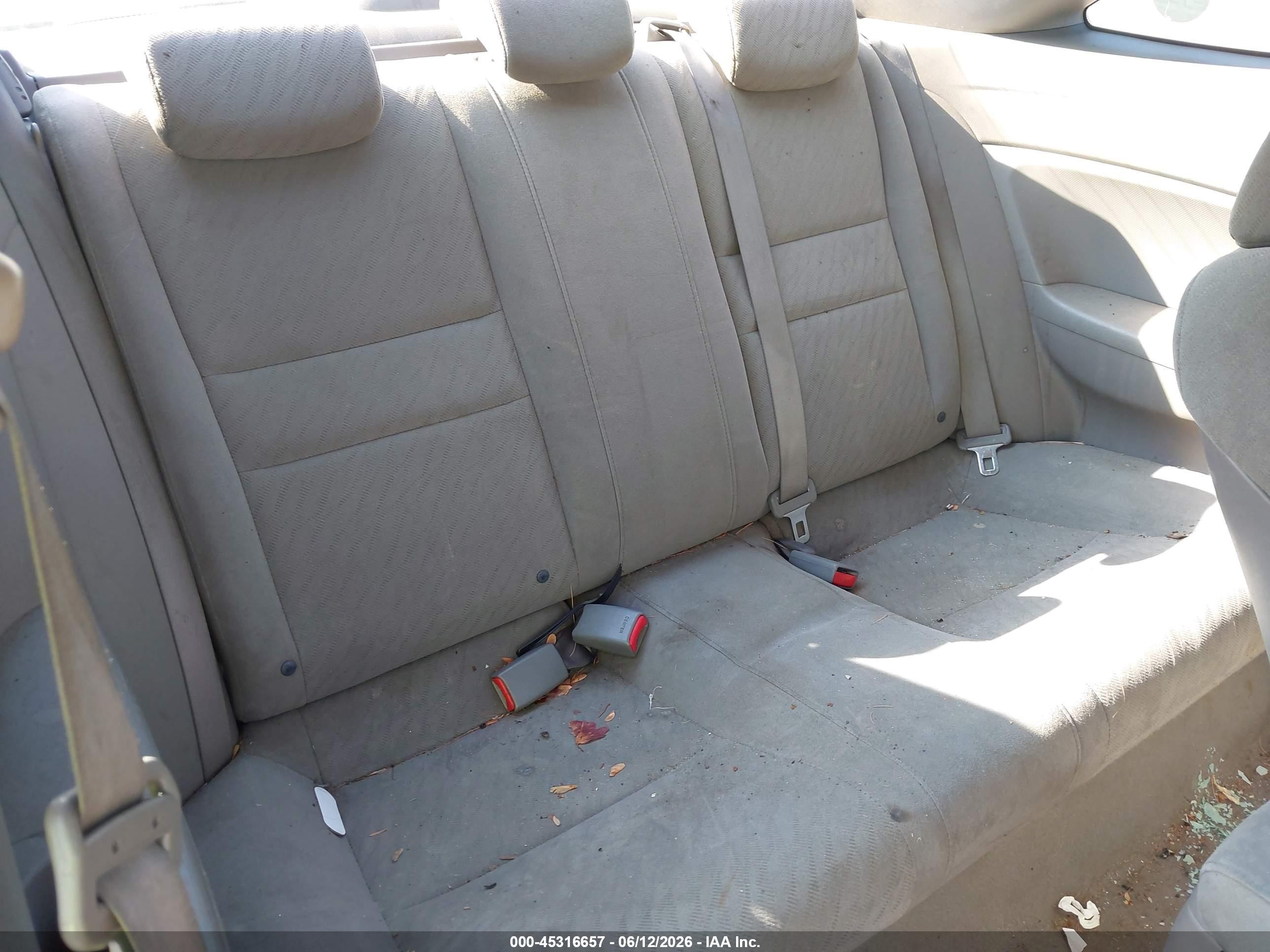 2009 Honda Civic Lx Silver vin: 2HGFG12649H501416