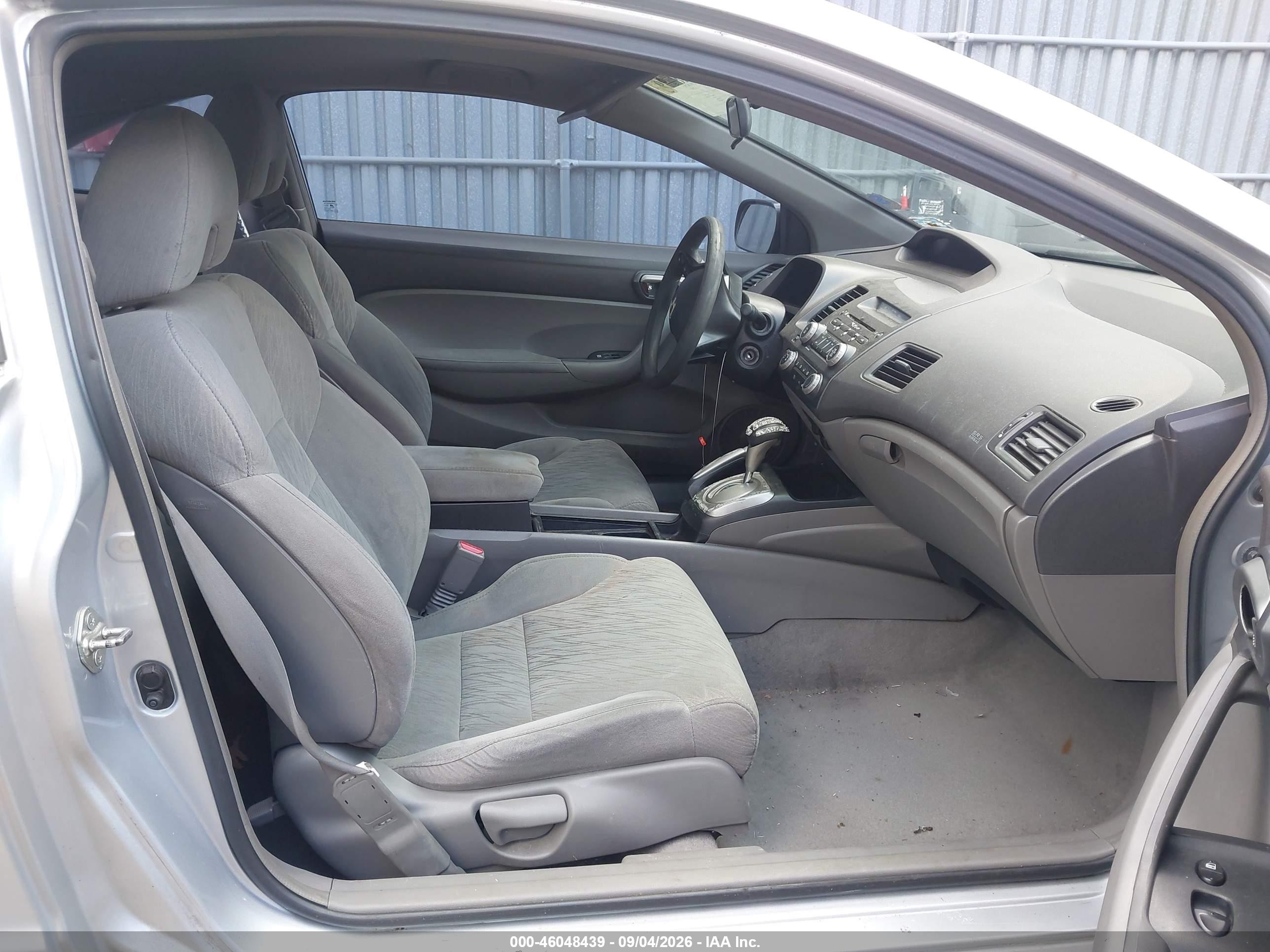 2007 Honda Civic Lx Silver vin: 2HGFG12657H517511