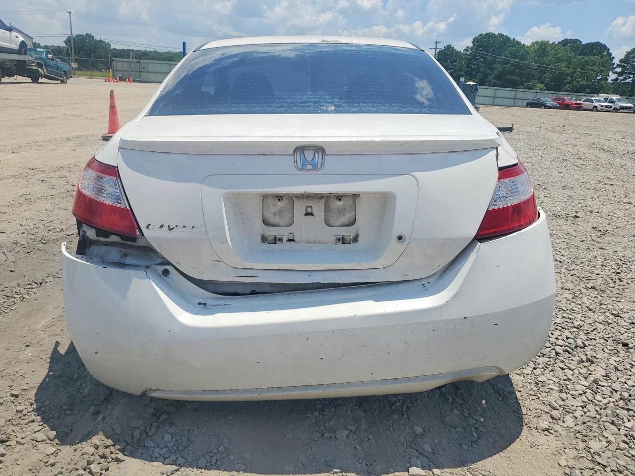 2007 Honda Civic Lx White vin: 2HGFG12657H524765