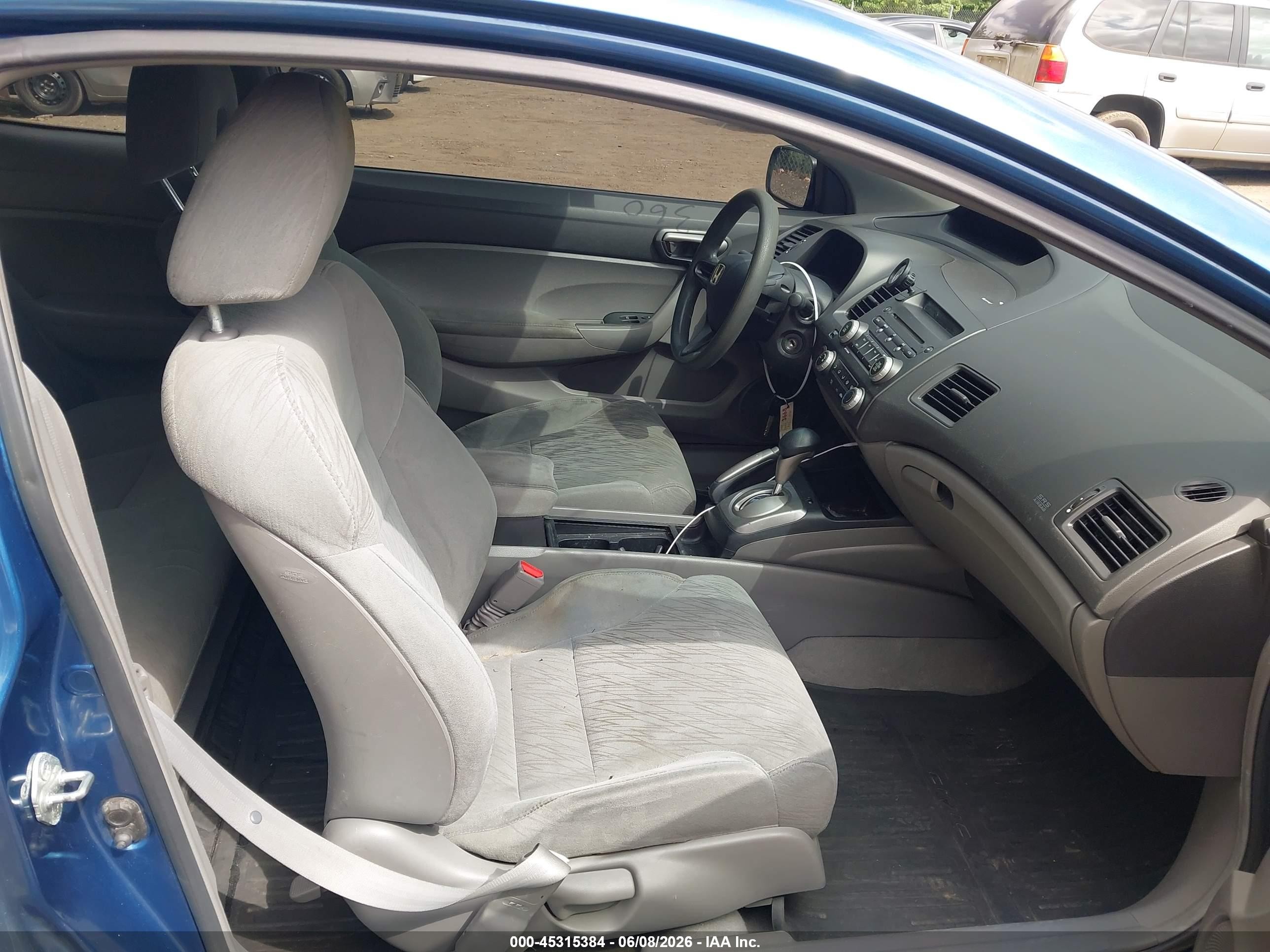 2008 Honda Civic Lx Blue vin: 2HGFG12658H502668