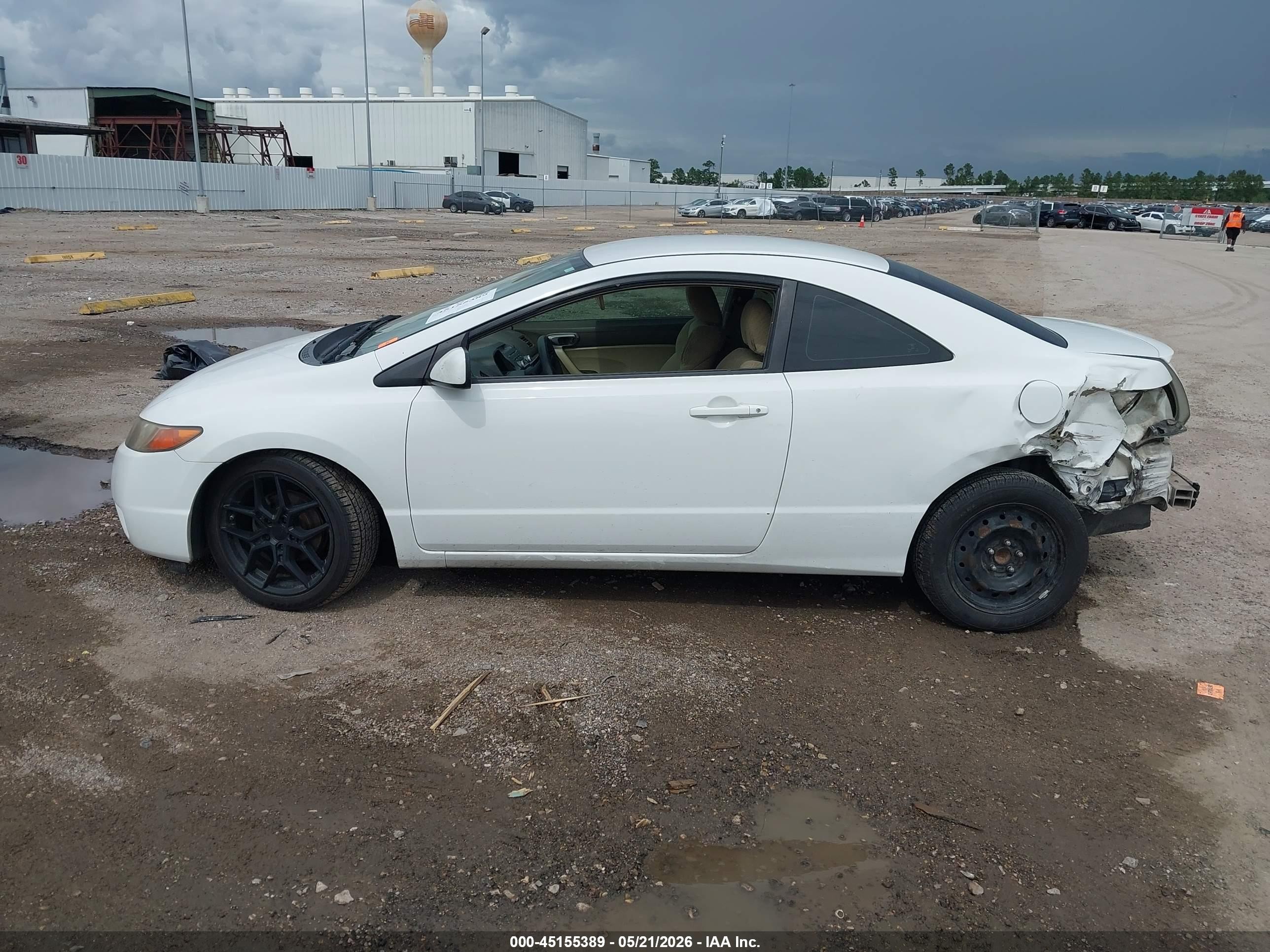 2008 Honda Civic Lx White vin: 2HGFG12658H565365