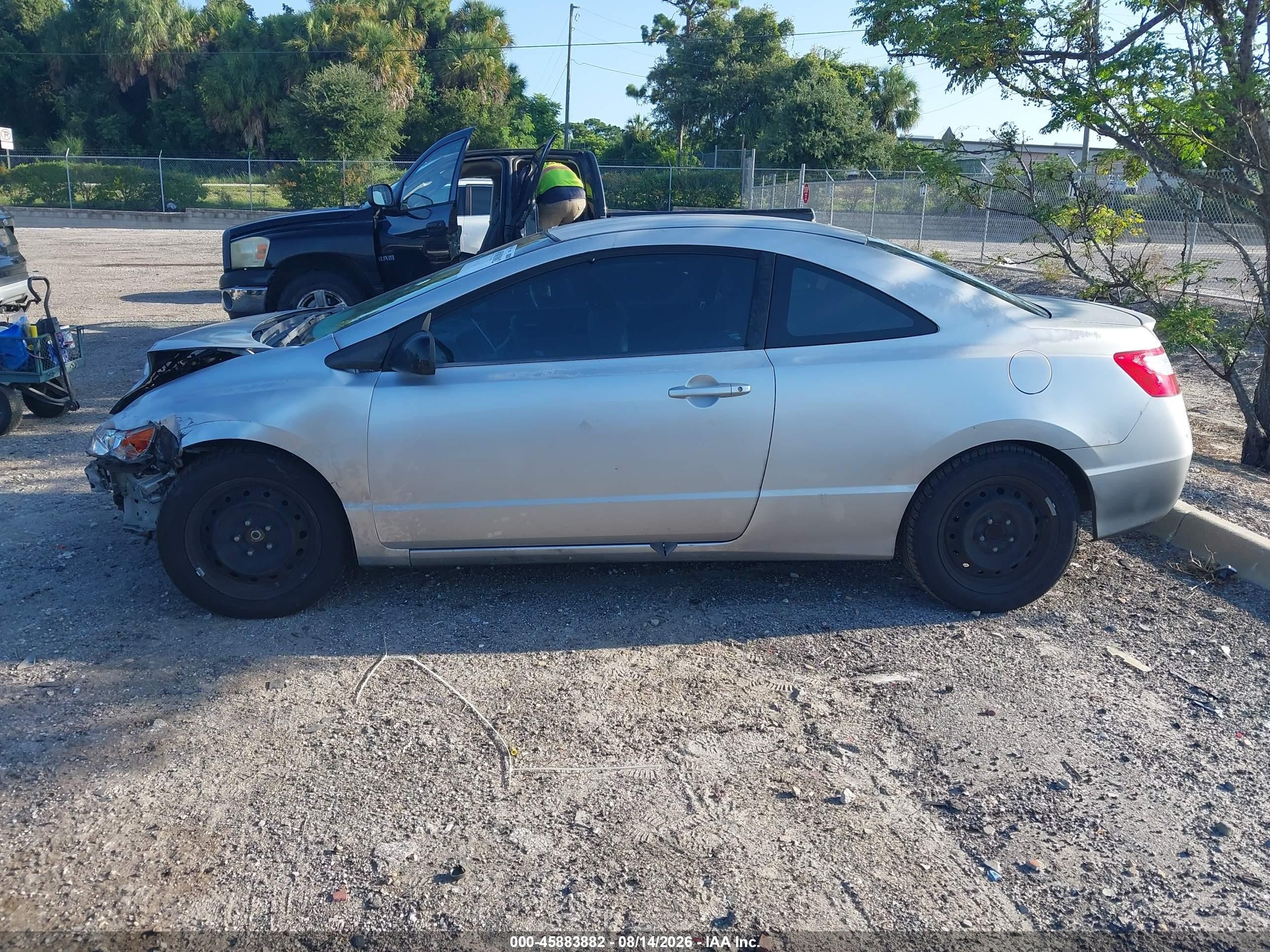 2008 Honda Civic Lx Серебряный vin: 2HGFG12668H538482