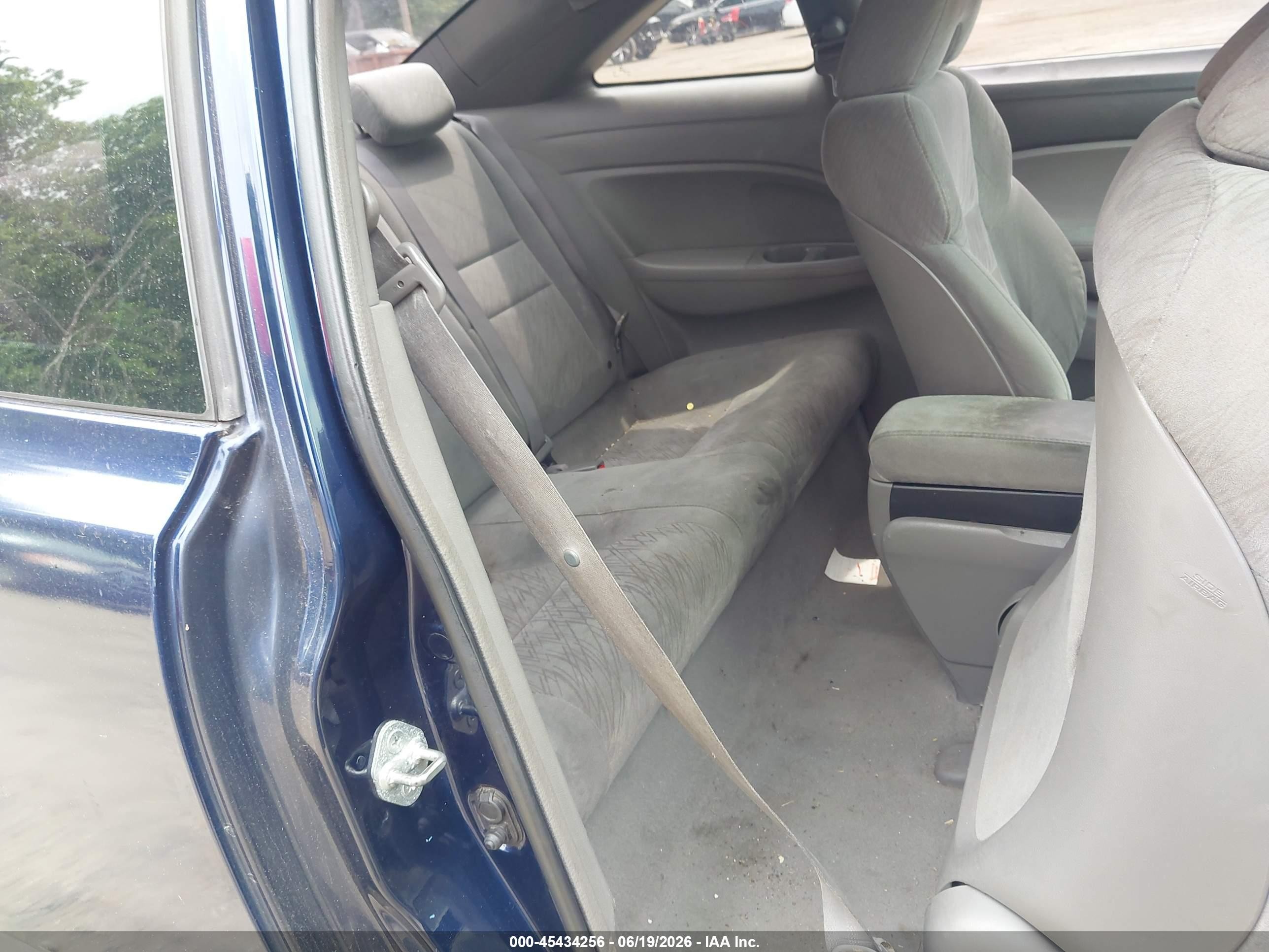 2008 Honda Civic Lx Blue vin: 2HGFG12668H558523