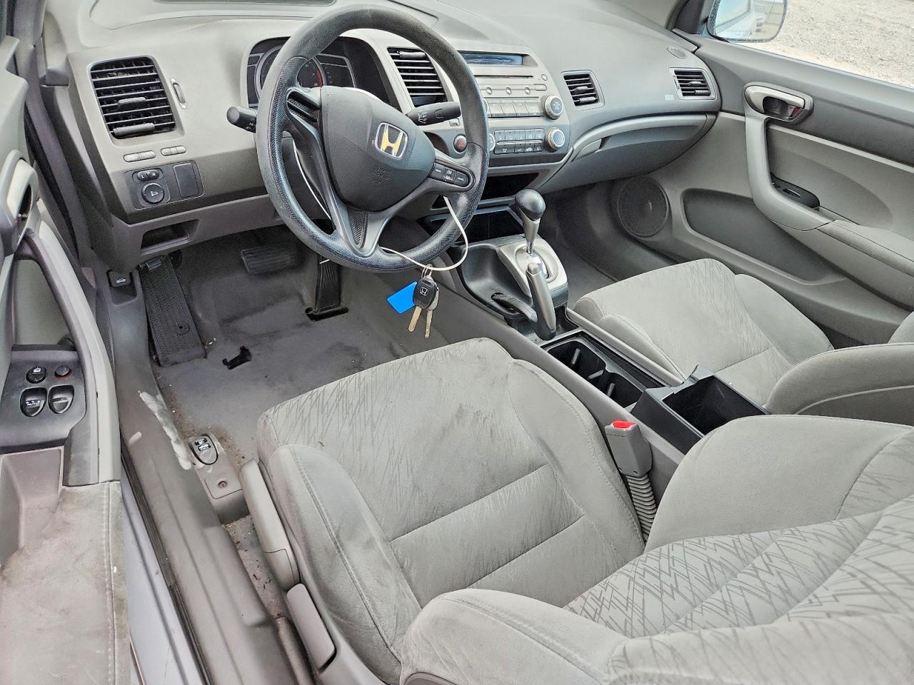 2008 Honda Civic Lx Серебряный vin: 2HGFG12668H569229