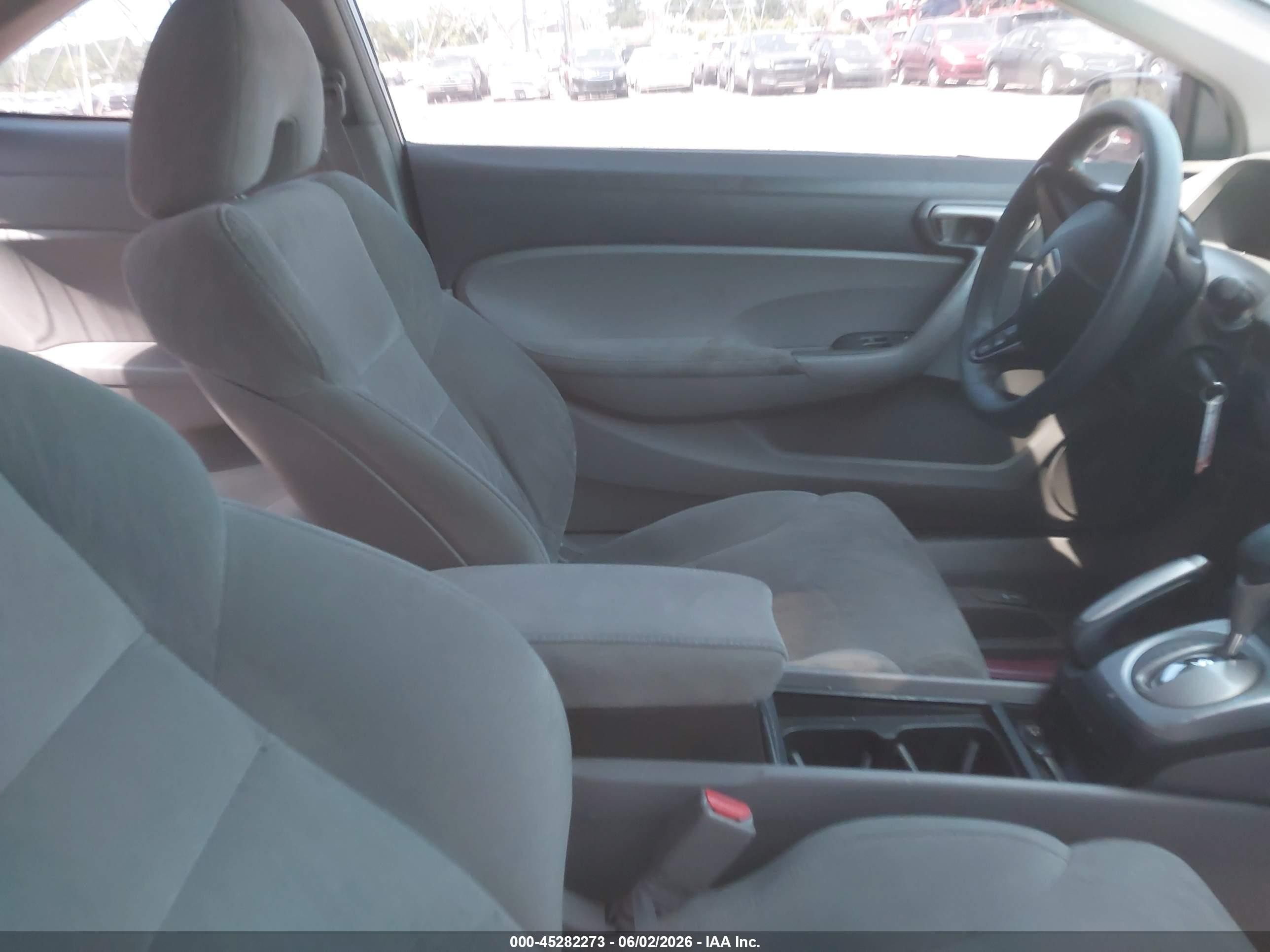 2007 Honda Civic Lx Серебряный vin: 2HGFG12677H501987