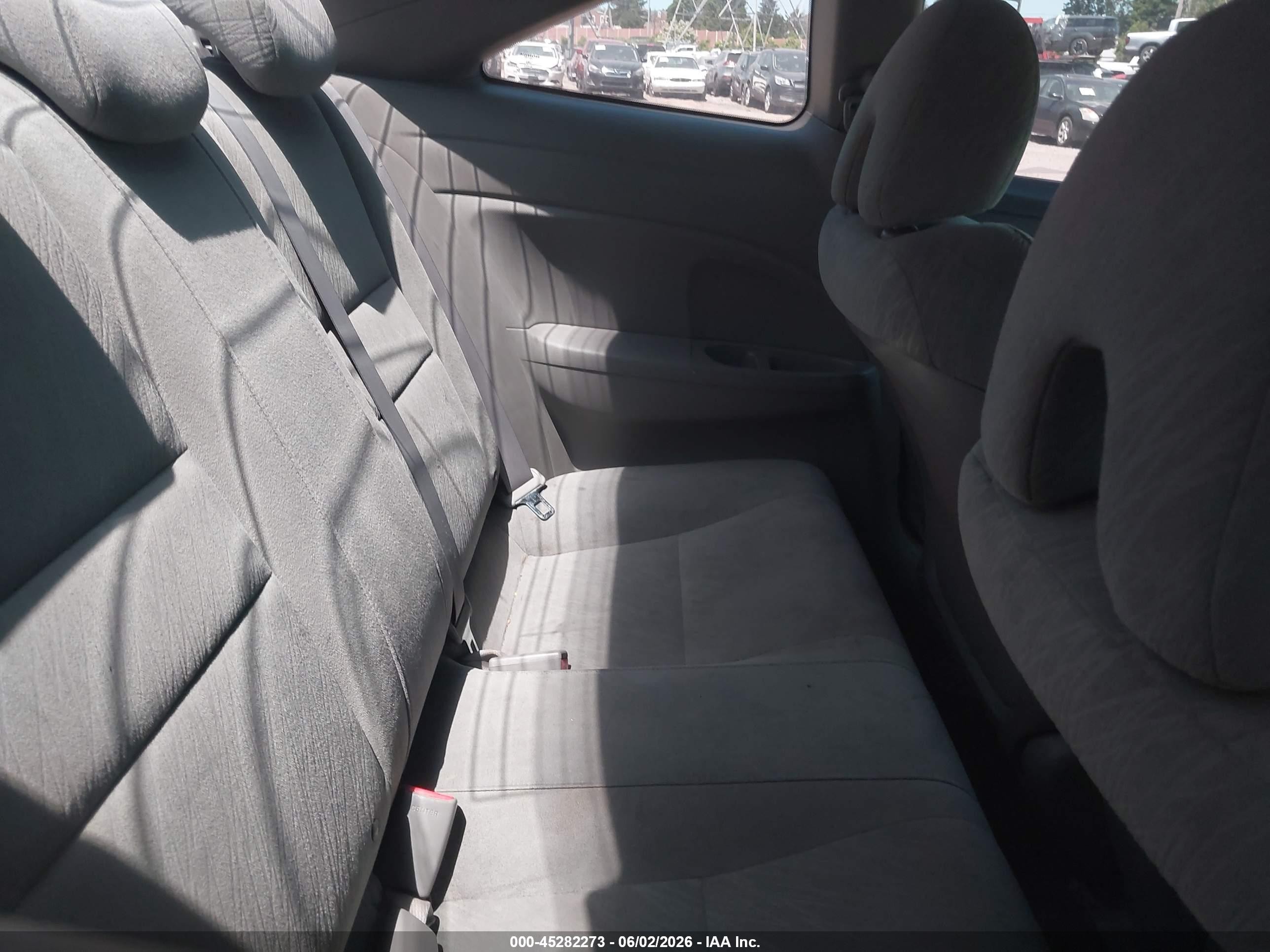 2007 Honda Civic Lx Серебряный vin: 2HGFG12677H501987