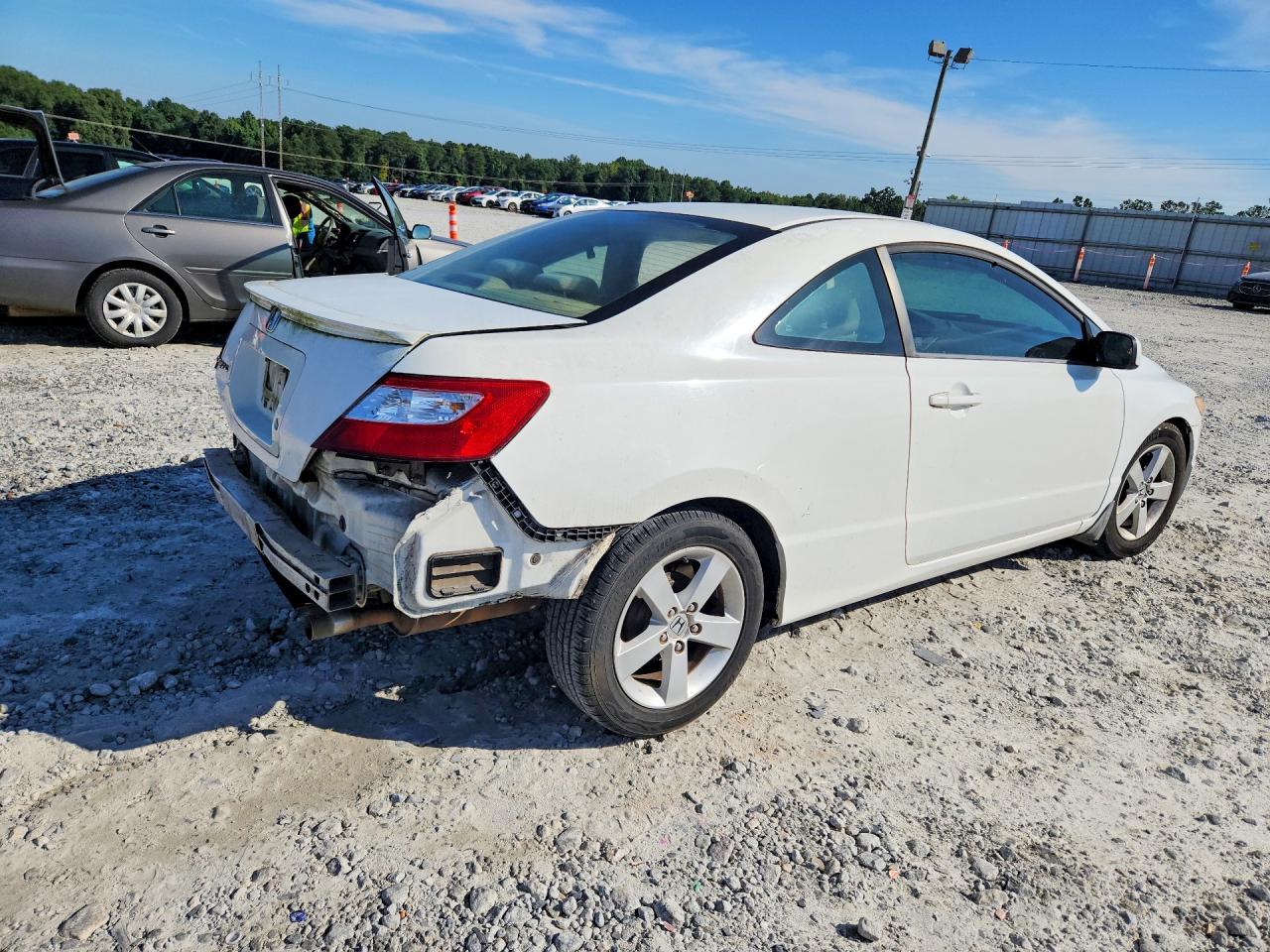 2006 Honda Civic Lx White vin: 2HGFG12686H531062