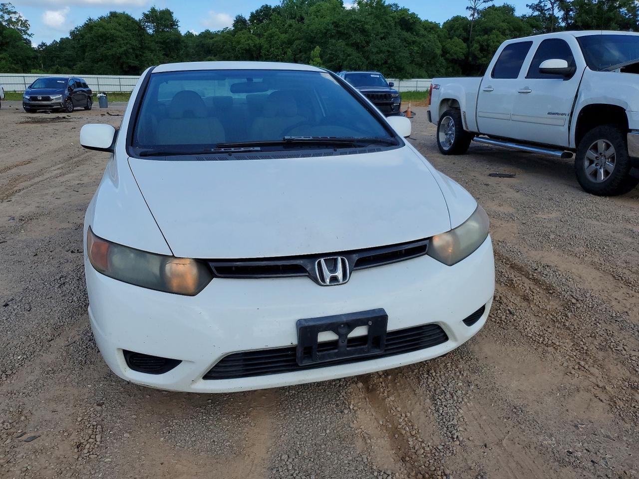 2008 Honda Civic Lx White vin: 2HGFG12688H502891