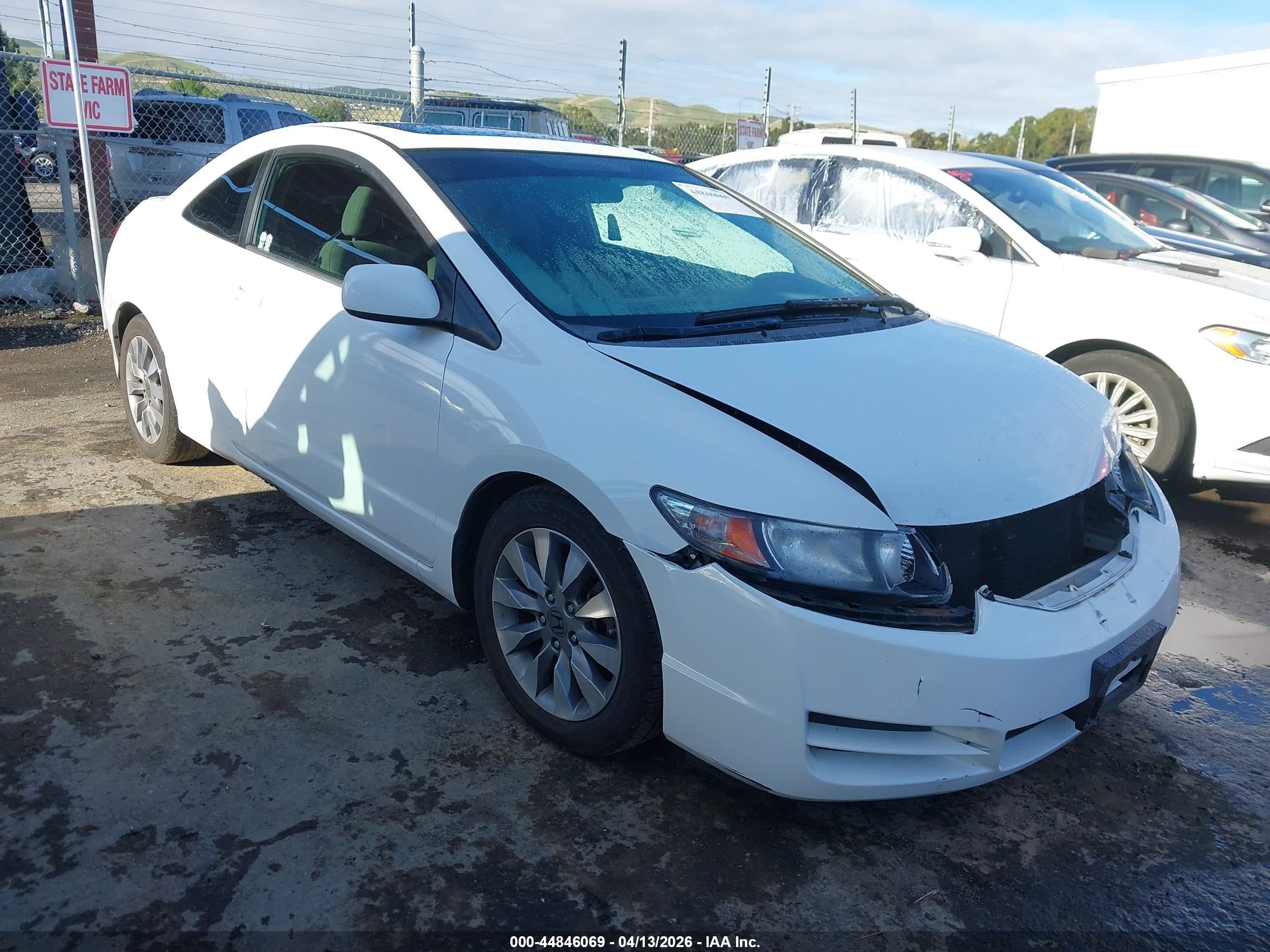 2009 Honda Civic Ex White vin: 2HGFG12839H513171