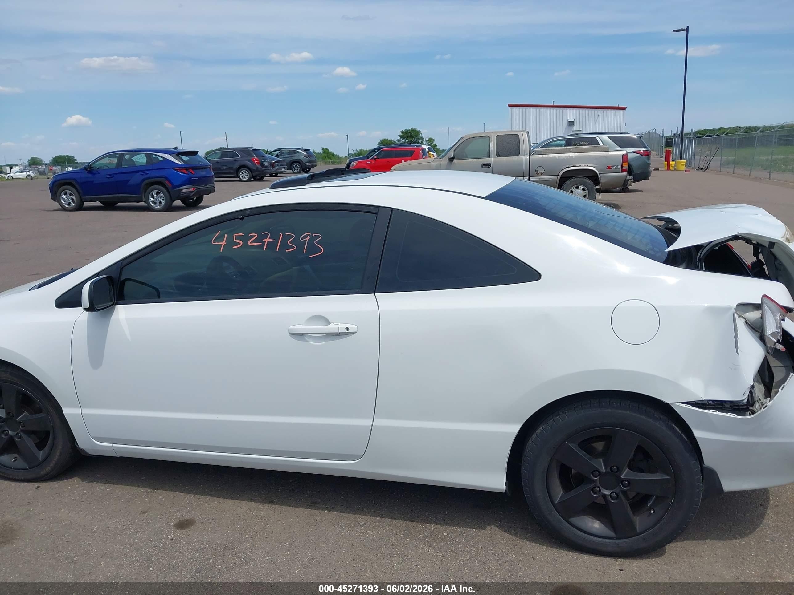 2007 Honda Civic Ex White vin: 2HGFG12867H575936