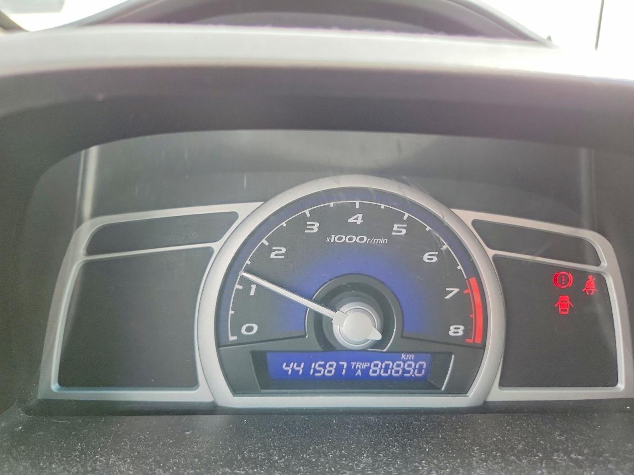 2011 Honda Civic Lx White vin: 2HGFG1A6XBH000571