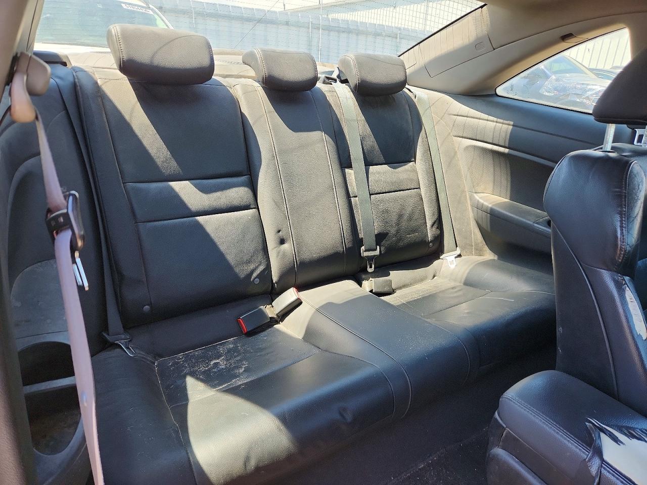2011 Honda Civic Exl White vin: 2HGFG1B0XBH003190