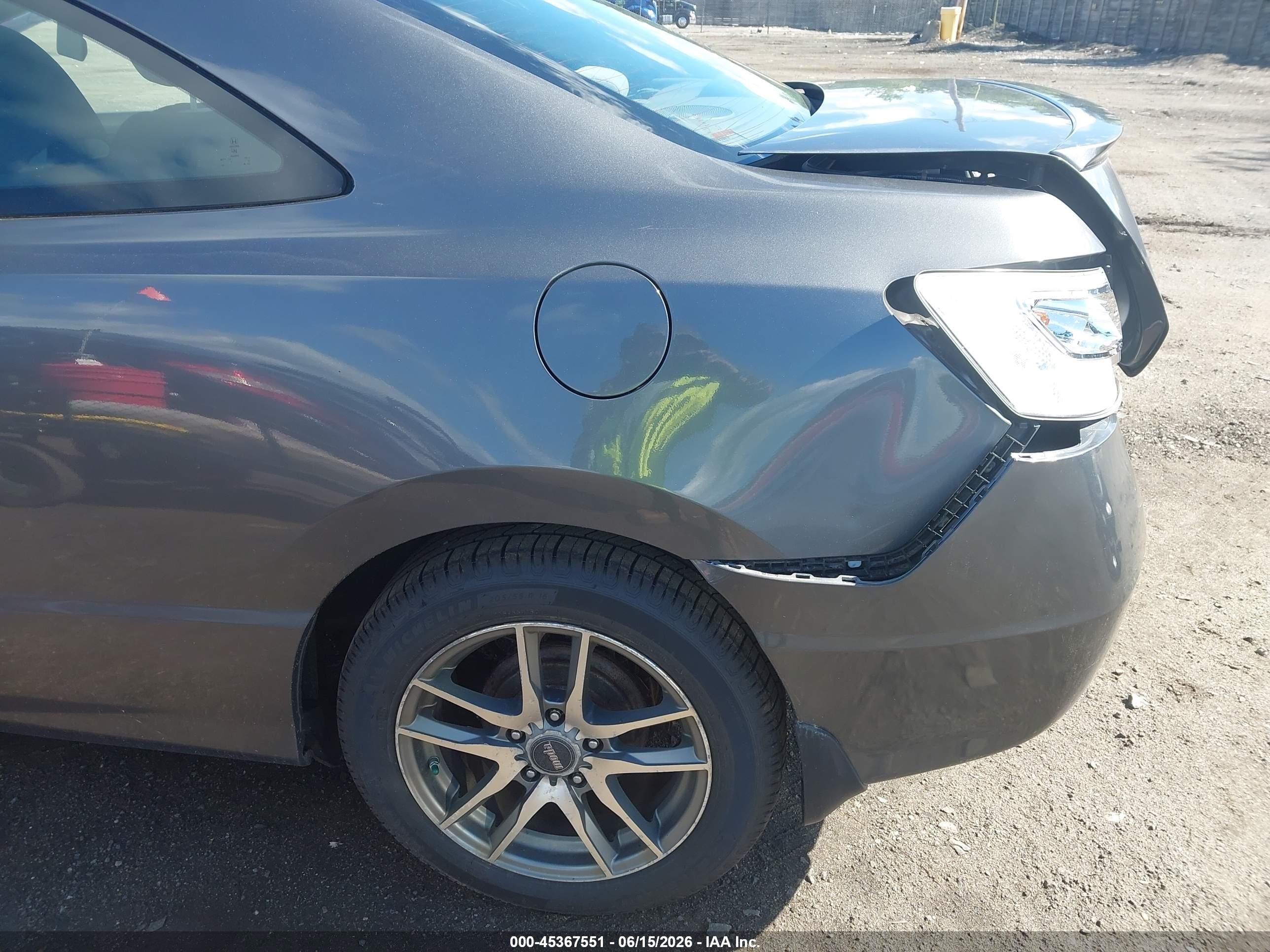2010 Honda Civic Lx Gray vin: 2HGFG1B60AH535227