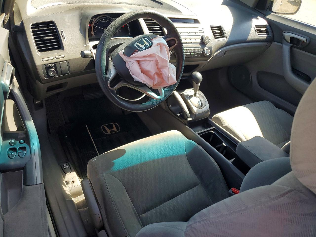 2010 Honda Civic Lx Silver vin: 2HGFG1B63AH522116