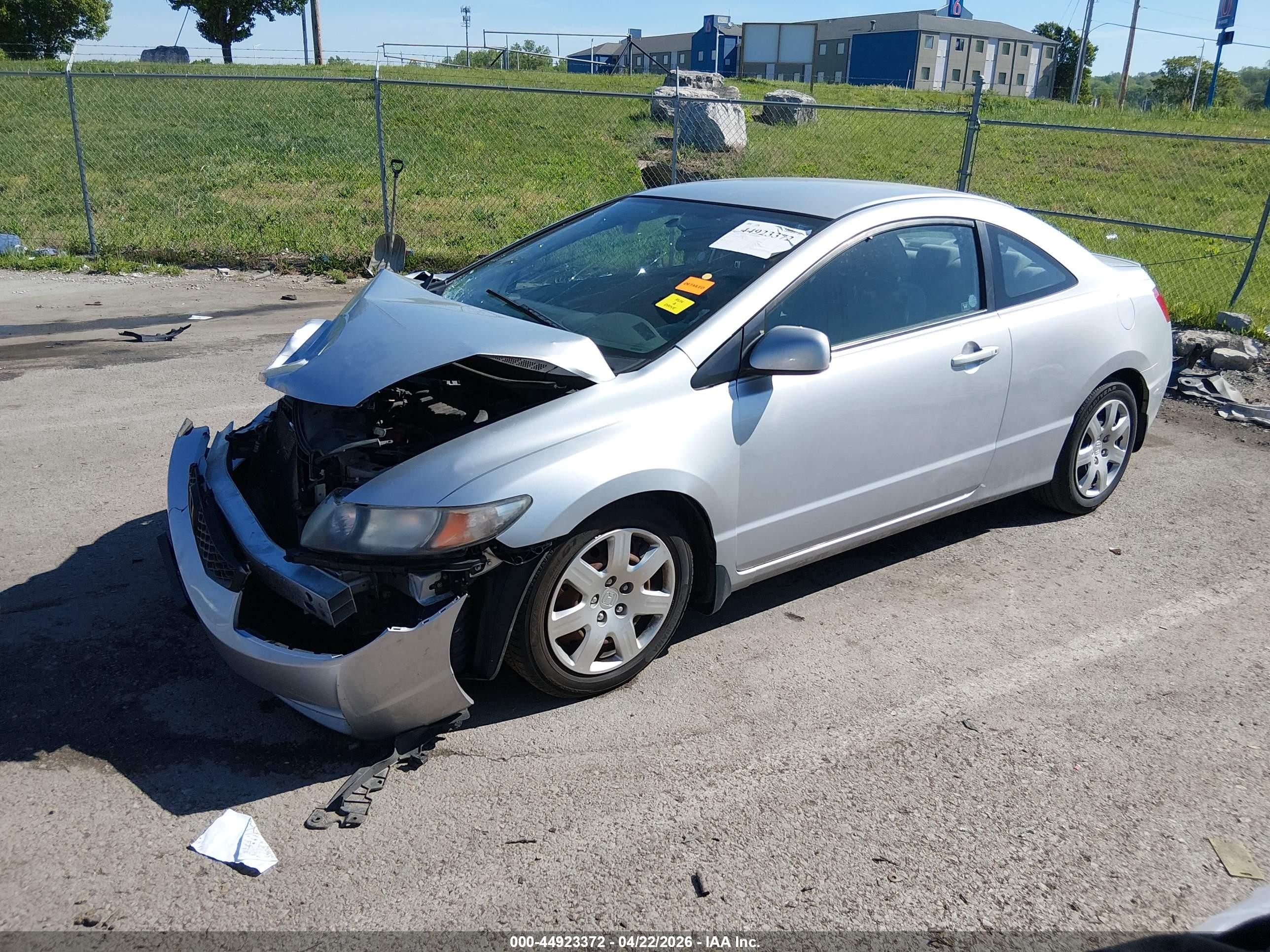 2010 Honda Civic Lx Silver vin: 2HGFG1B65AH518763