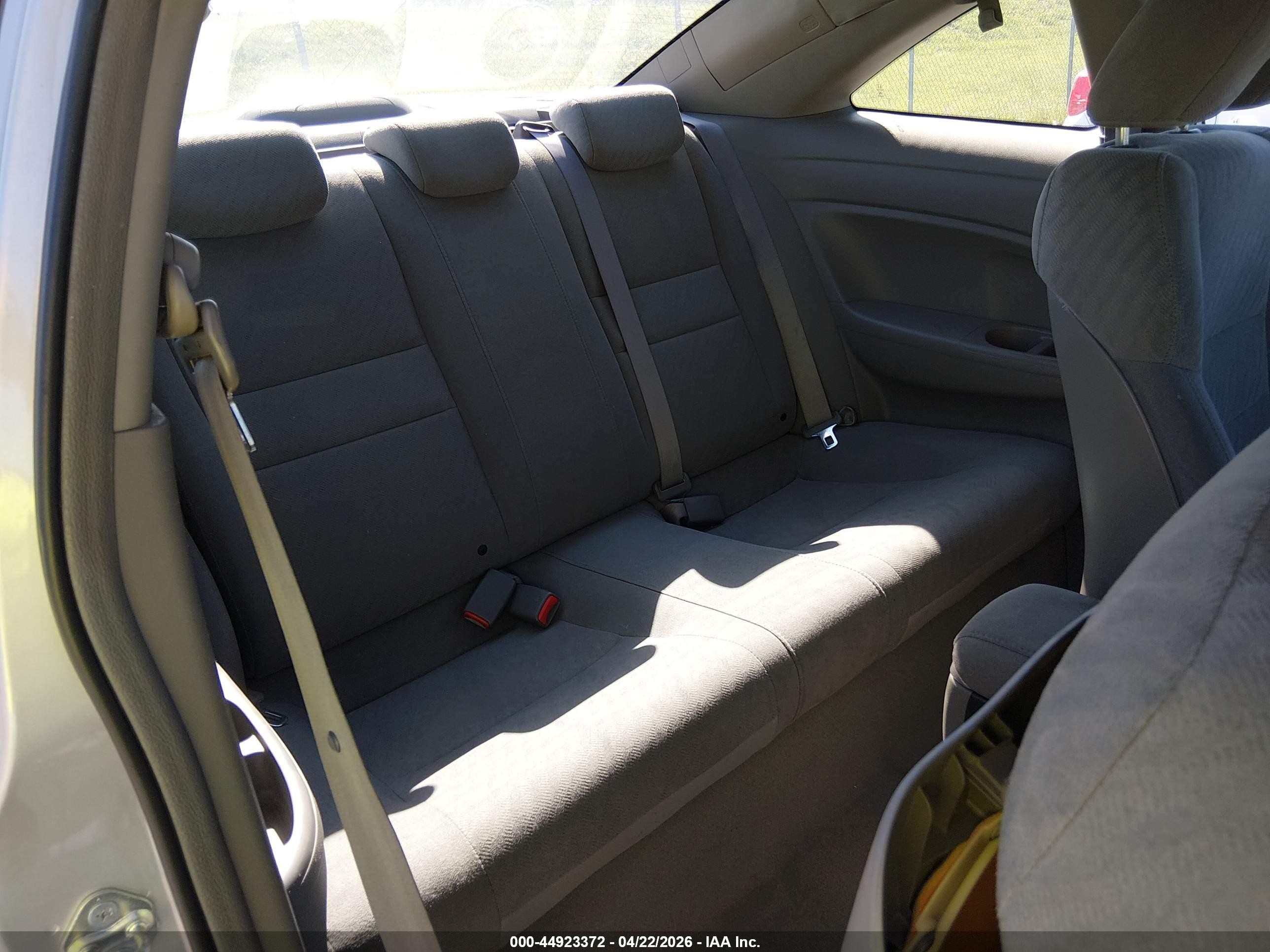 2010 Honda Civic Lx Silver vin: 2HGFG1B65AH518763