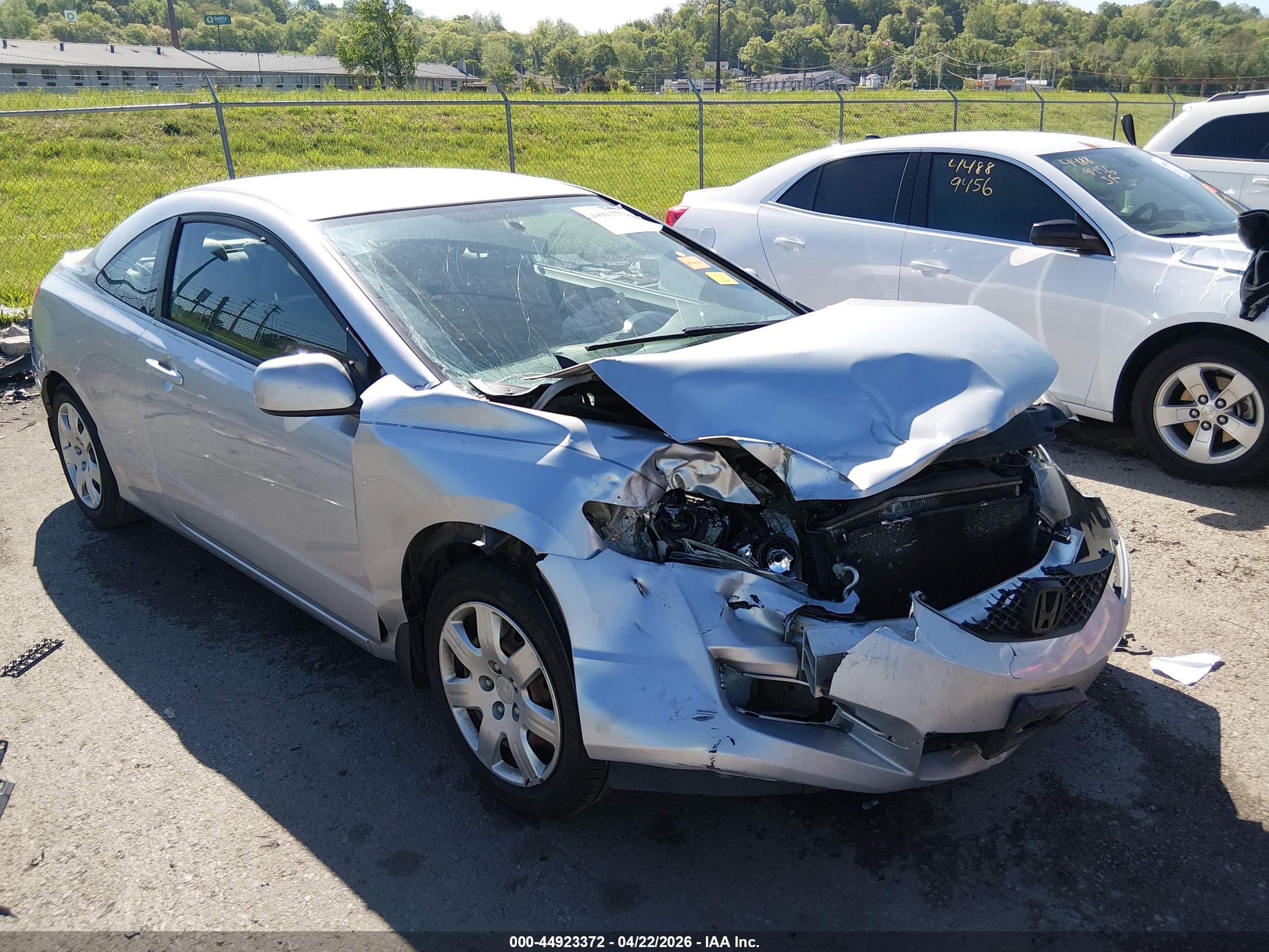 2010 Honda Civic Lx Silver vin: 2HGFG1B65AH518763