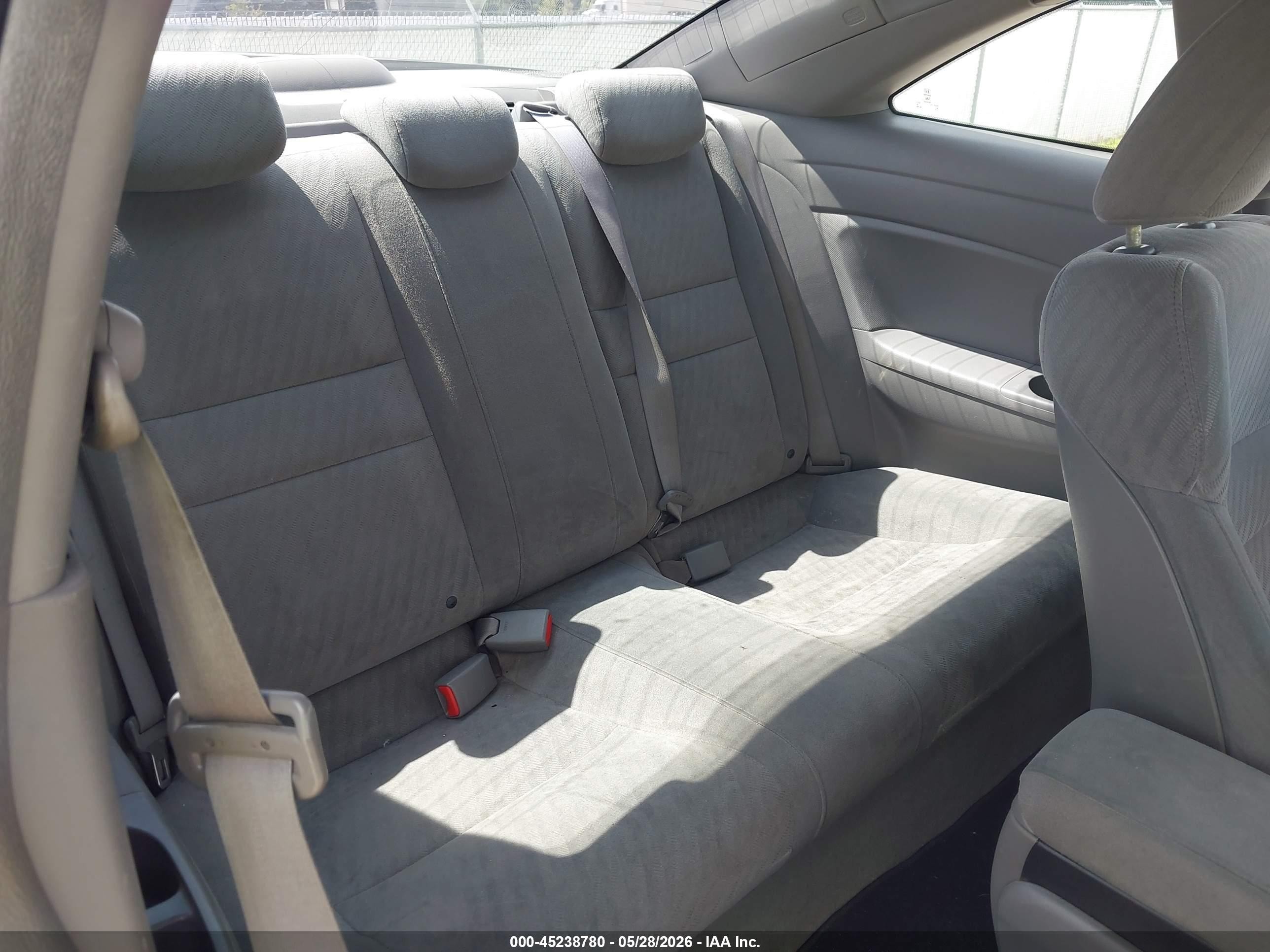 2010 Honda Civic Lx Gray vin: 2HGFG1B65AH520643