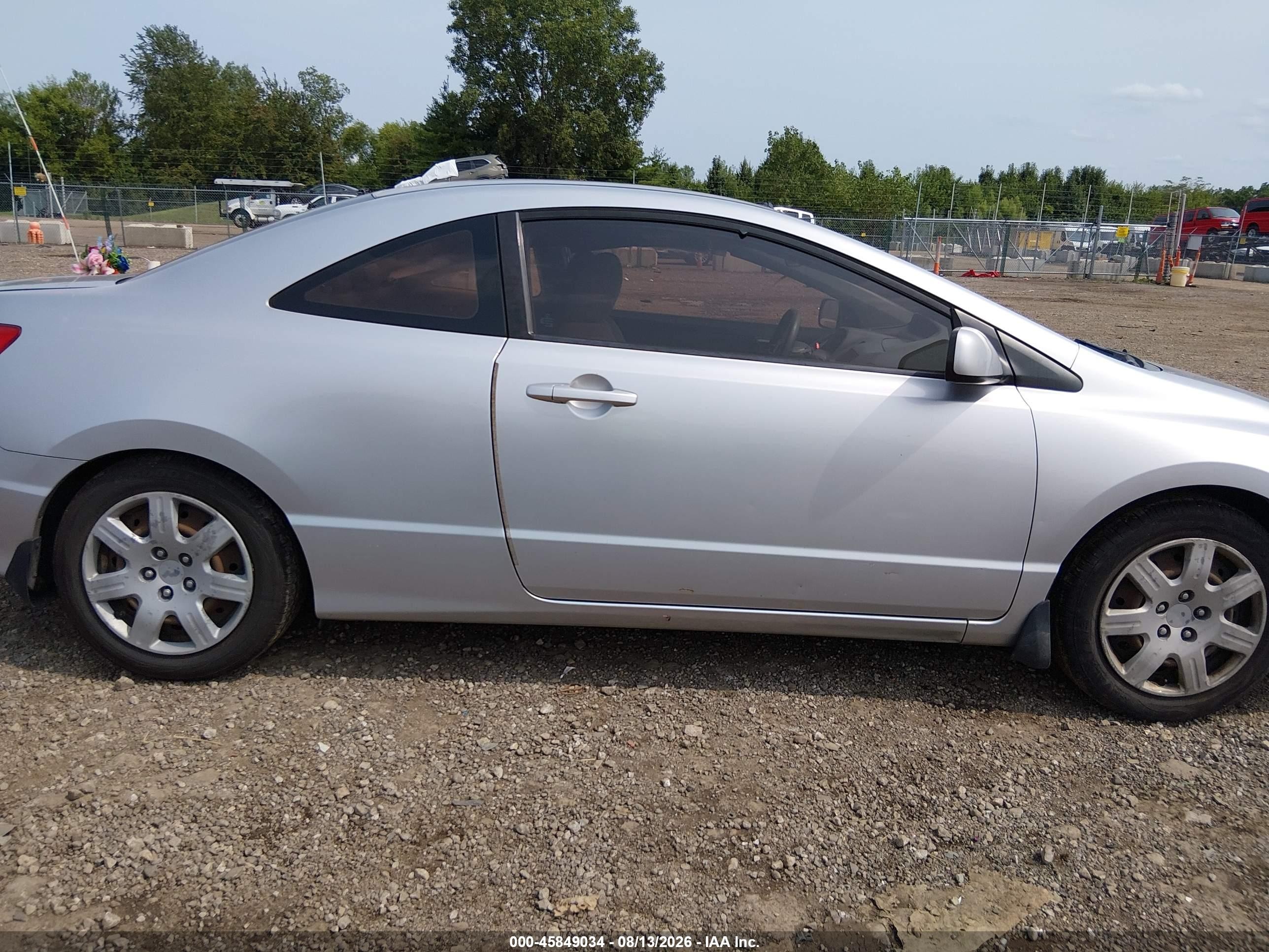 2010 Honda Civic Lx Silver vin: 2HGFG1B66AH511014