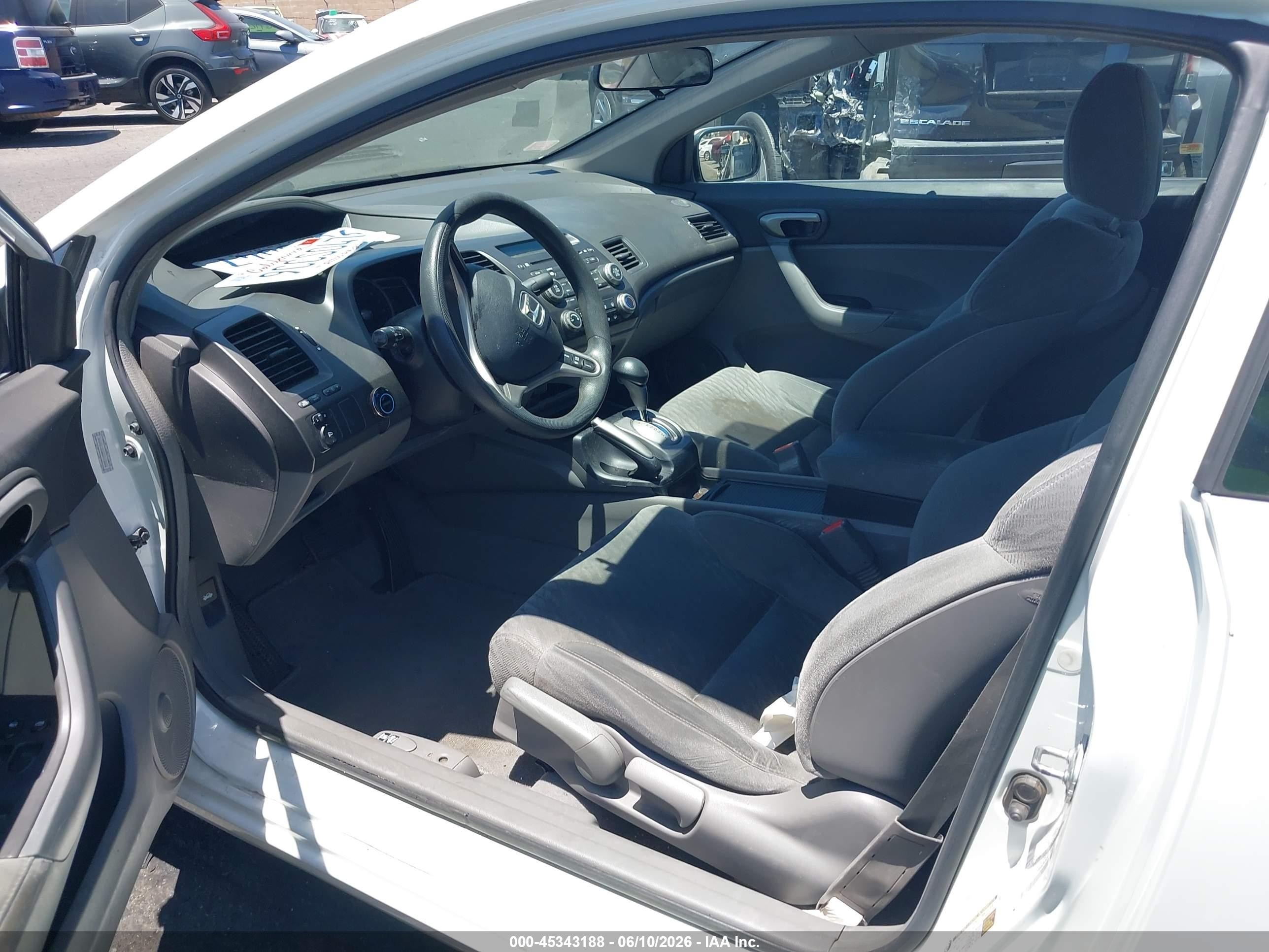 2010 Honda Civic Lx White vin: 2HGFG1B66AH513426