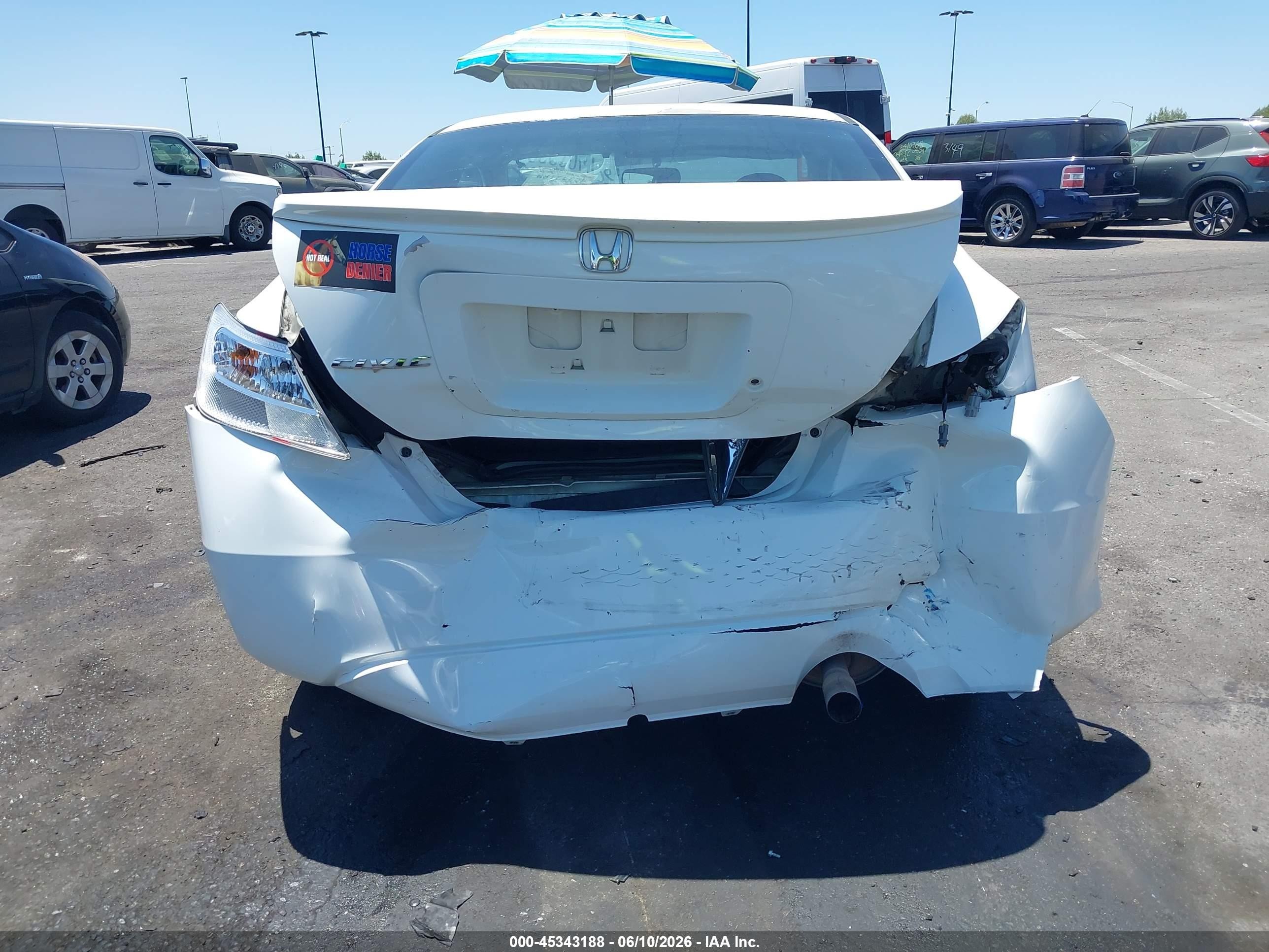 2010 Honda Civic Lx White vin: 2HGFG1B66AH513426
