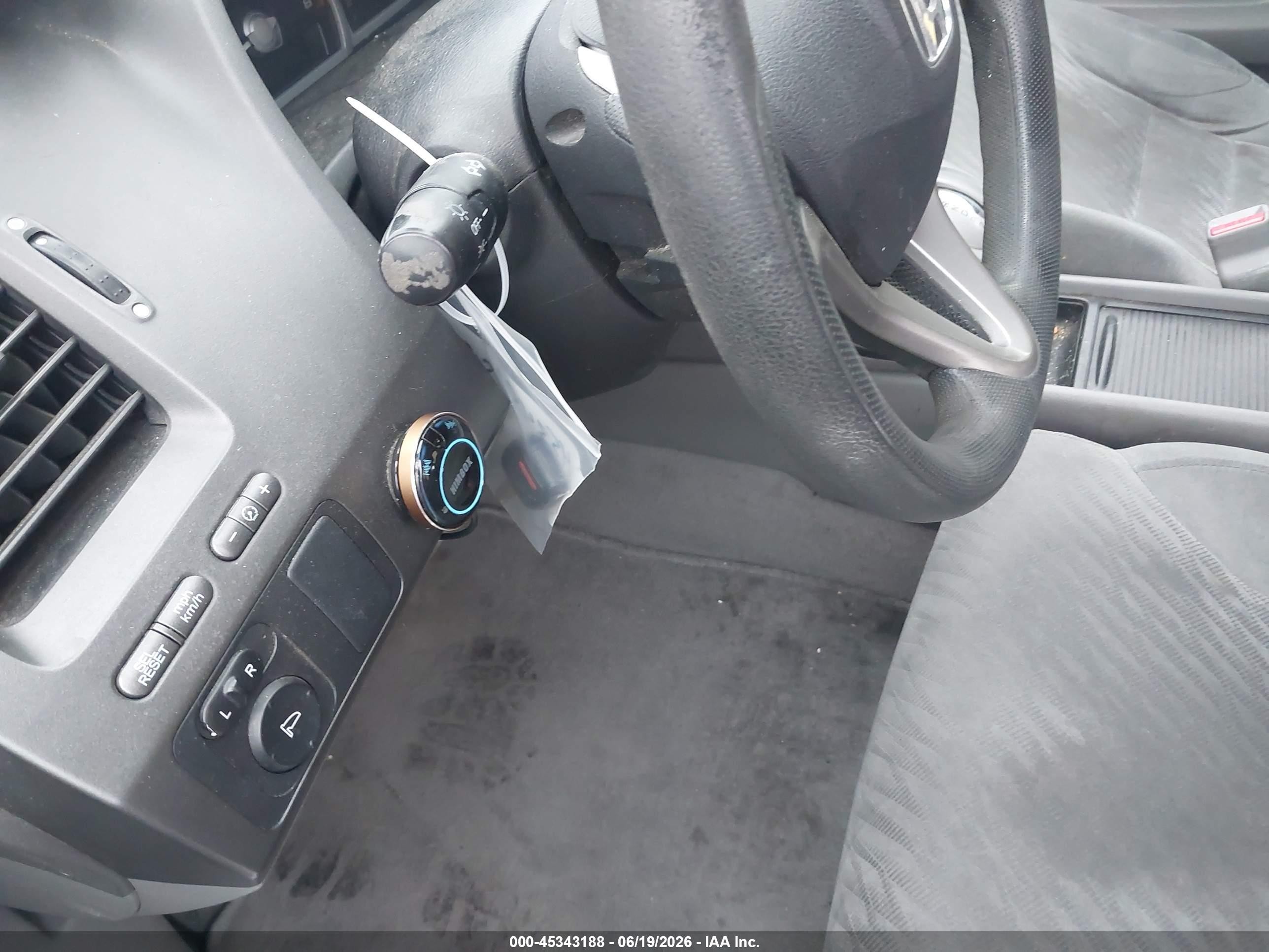 2010 Honda Civic Lx White vin: 2HGFG1B66AH513426