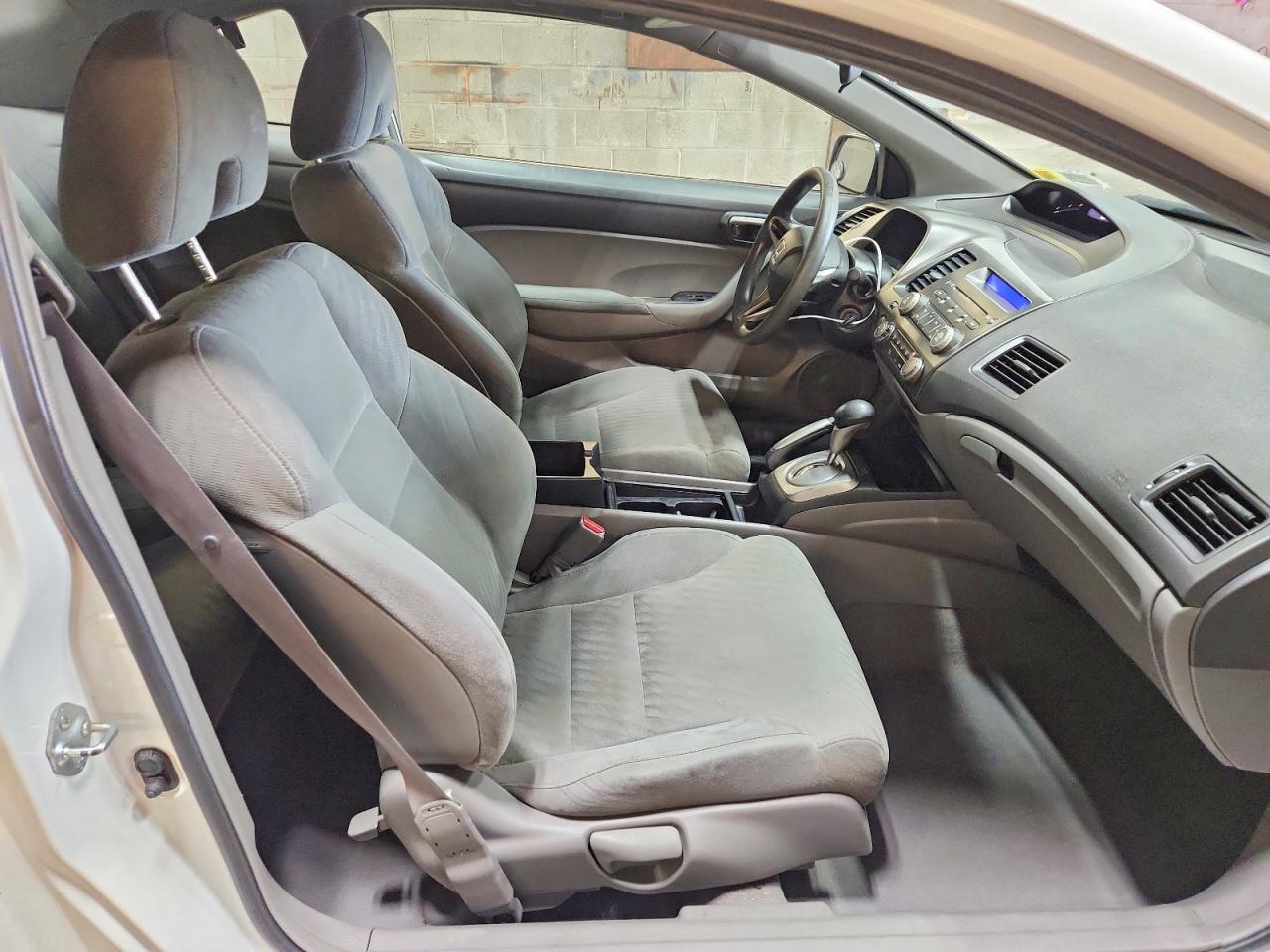 2011 Honda Civic Lx Белый vin: 2HGFG1B66BH507854