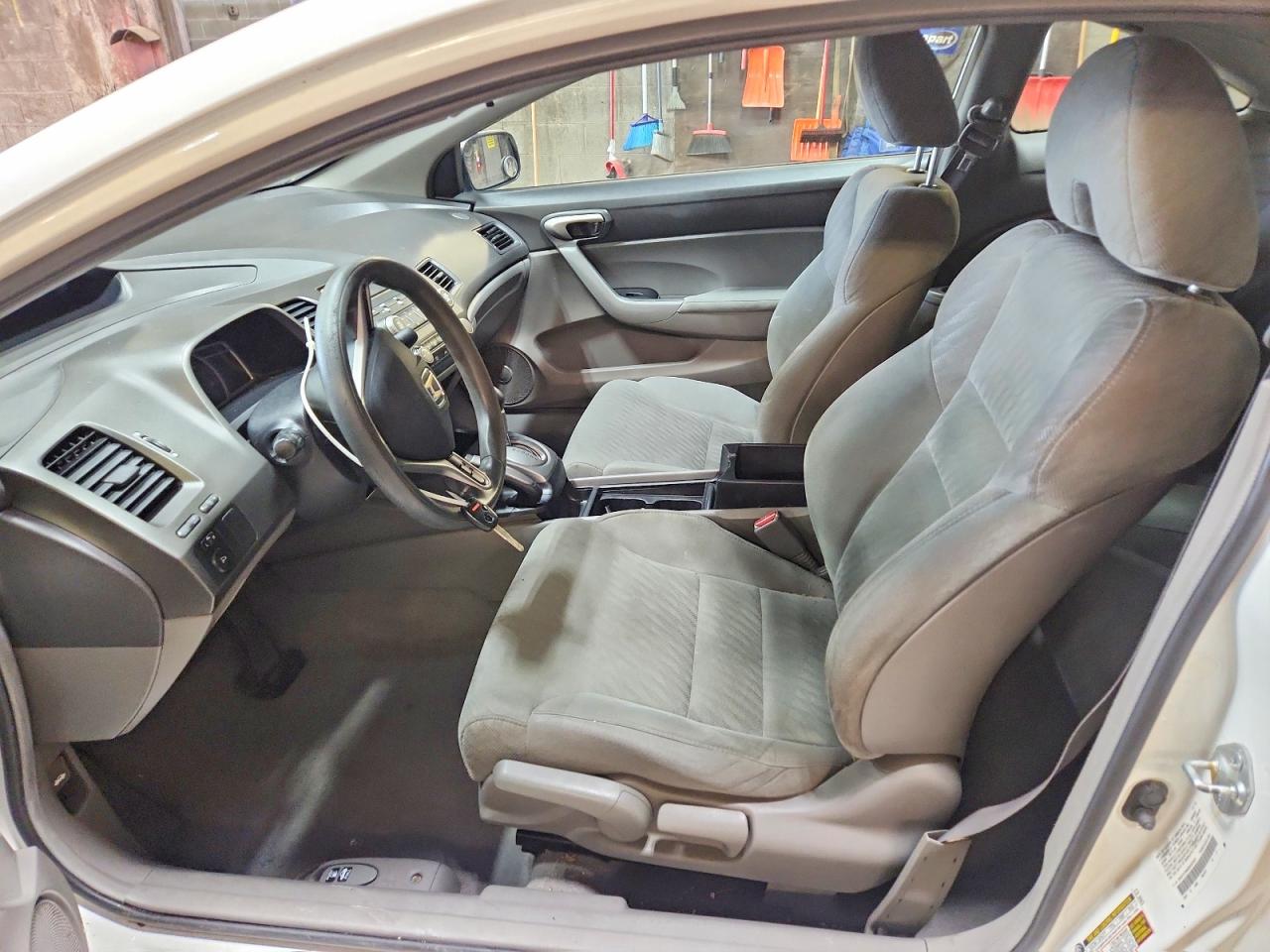2011 Honda Civic Lx Белый vin: 2HGFG1B66BH507854