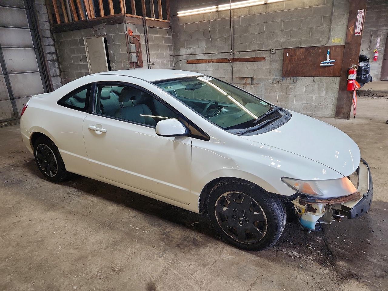 2011 Honda Civic Lx Белый vin: 2HGFG1B66BH507854