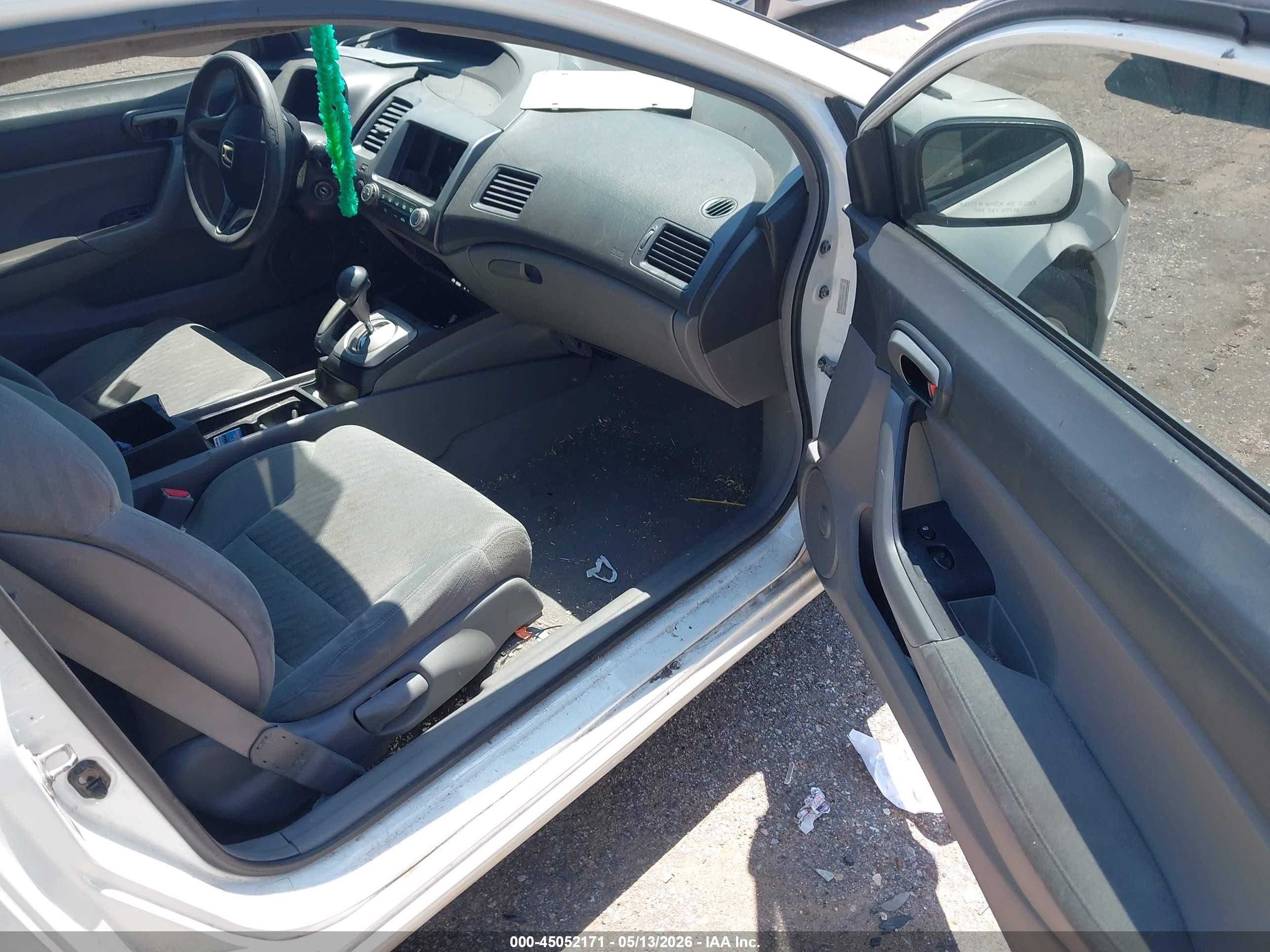 2011 Honda Civic Lx White vin: 2HGFG1B66BH513251