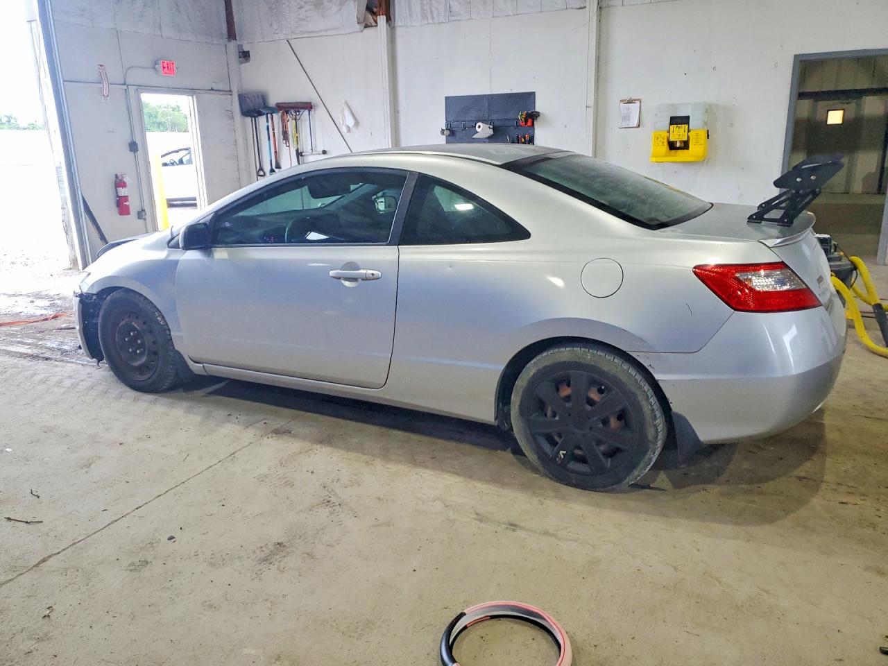 2010 Honda Civic Lx Silver vin: 2HGFG1B68AH512102