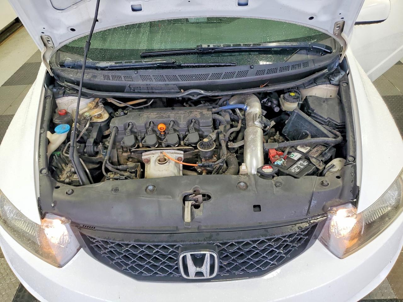 2010 Honda Civic Lx White vin: 2HGFG1B68AH515016
