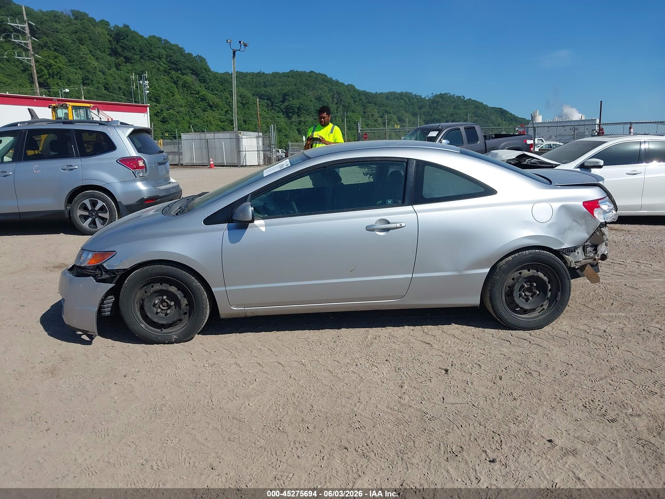2010 Honda Civic Lx Серебряный vin: 2HGFG1B68AH530177