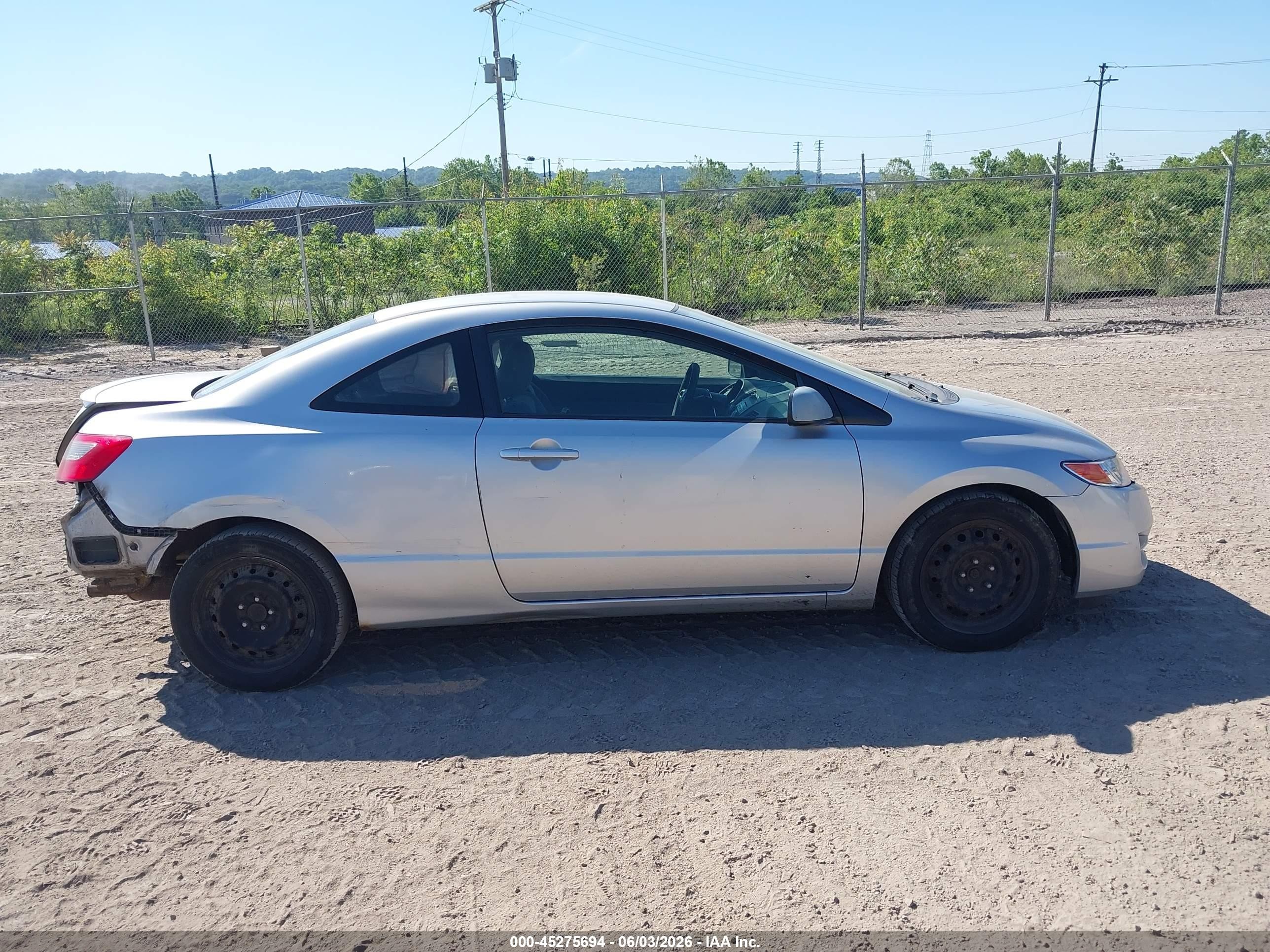 2010 Honda Civic Lx Серебряный vin: 2HGFG1B68AH530177